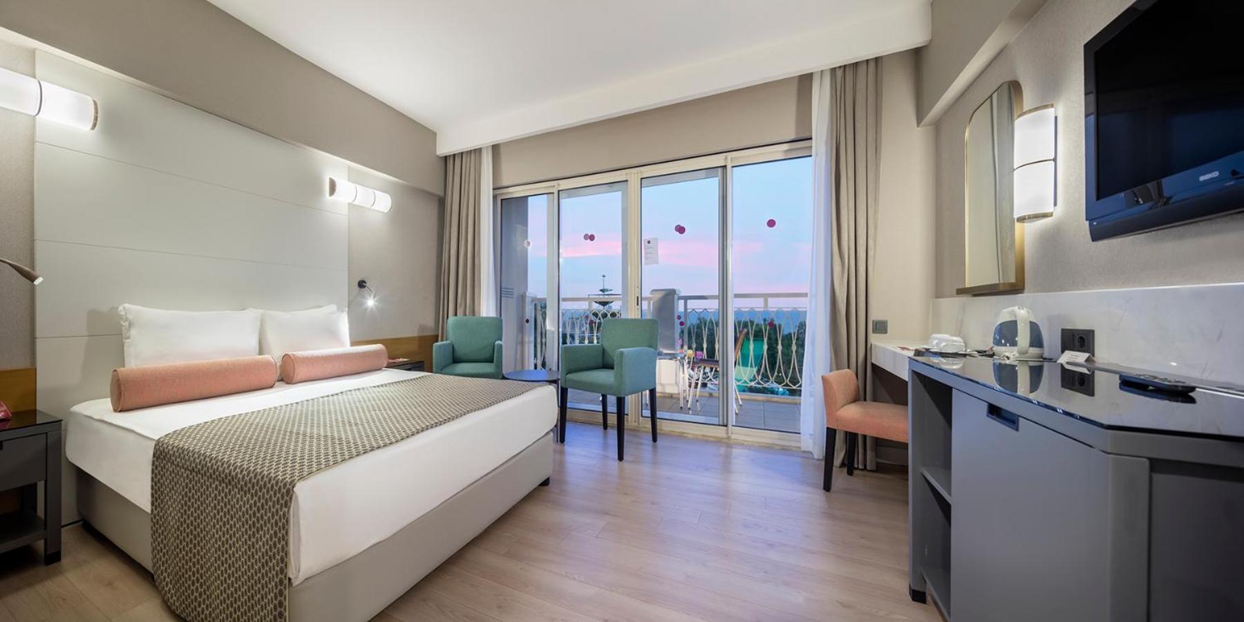Standard Double or Twin Room with Garden View