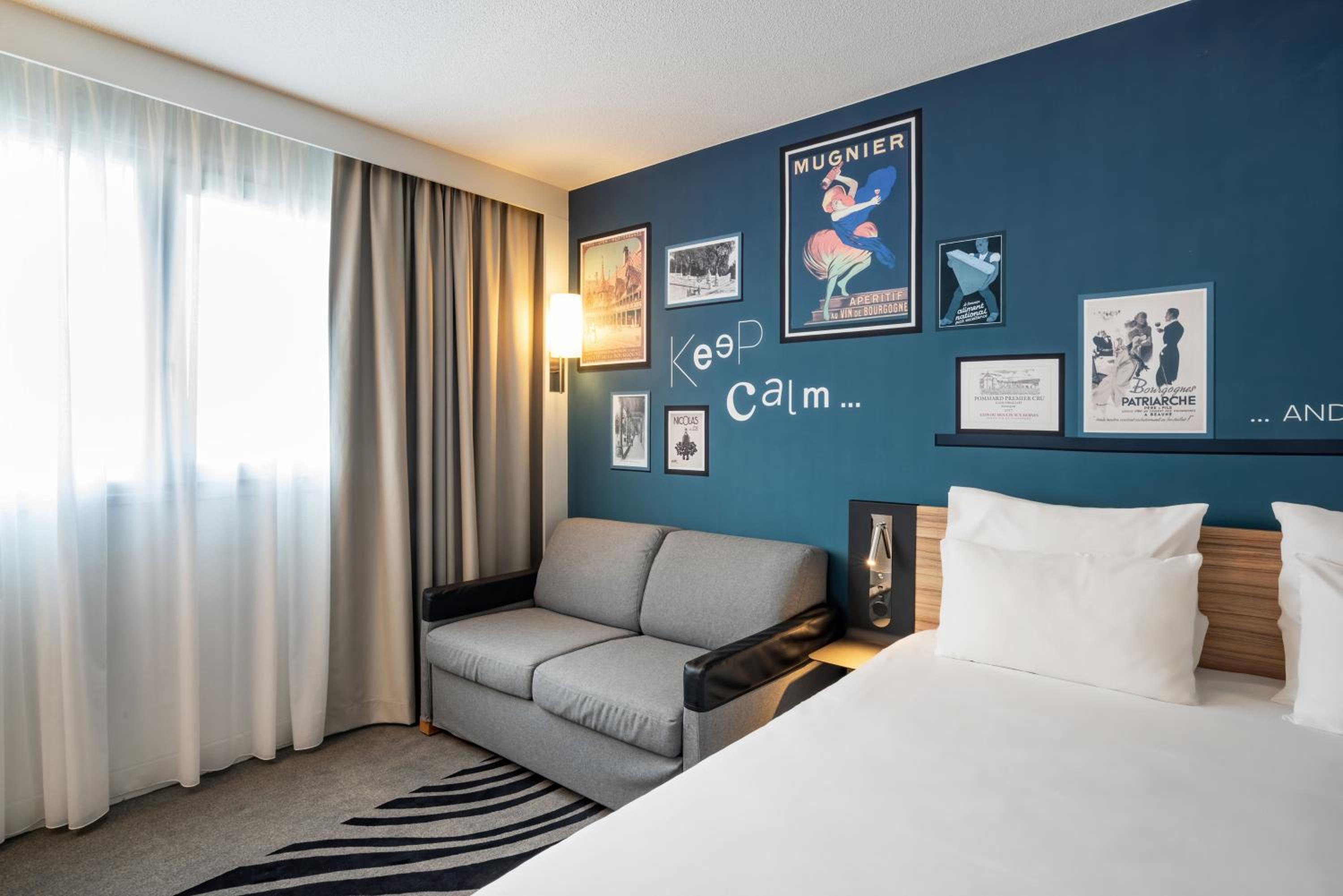 Classic Double Room with Sofa Bed - Photo 5