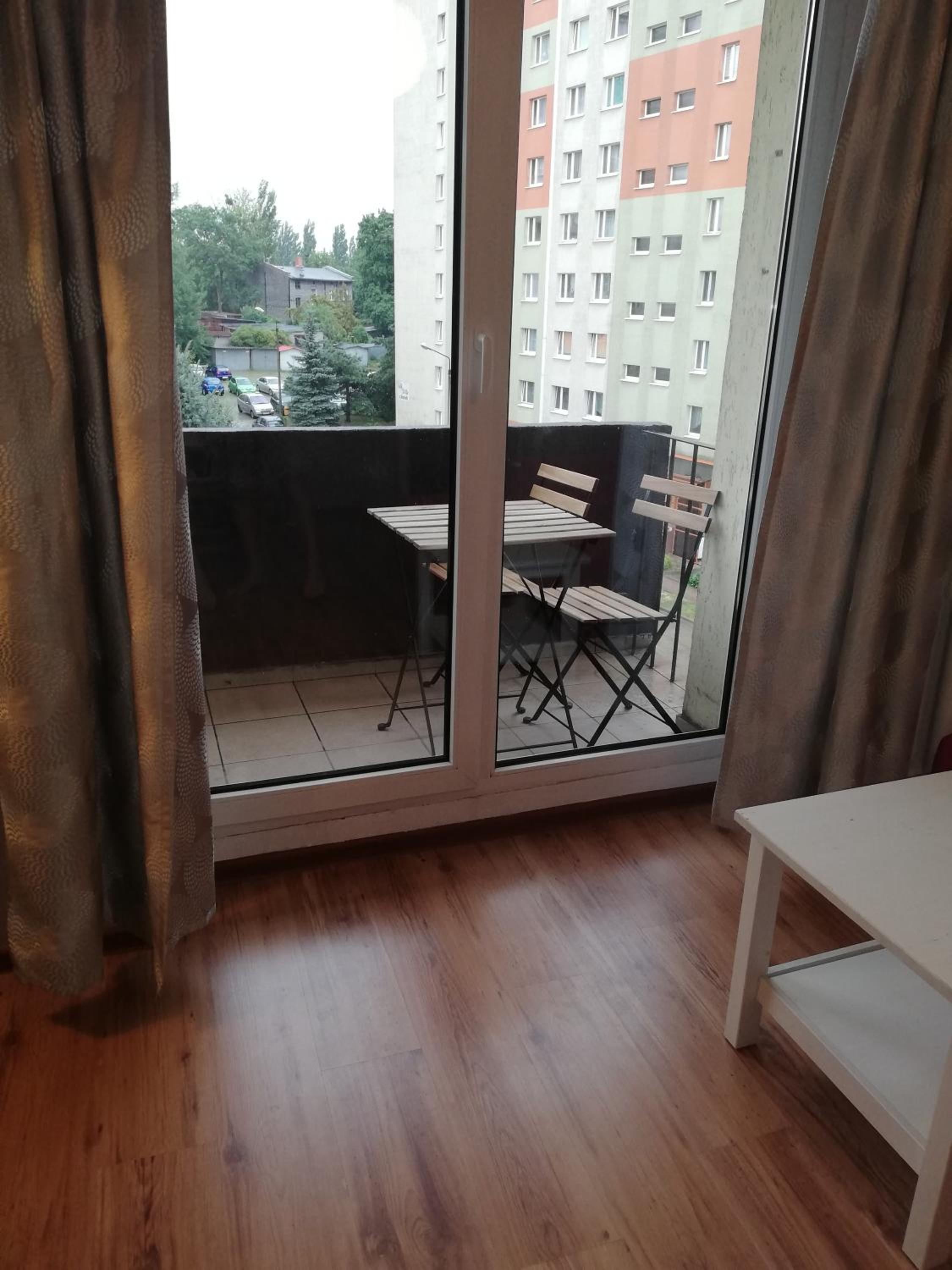Two-Bedroom Apartment - Photo 2