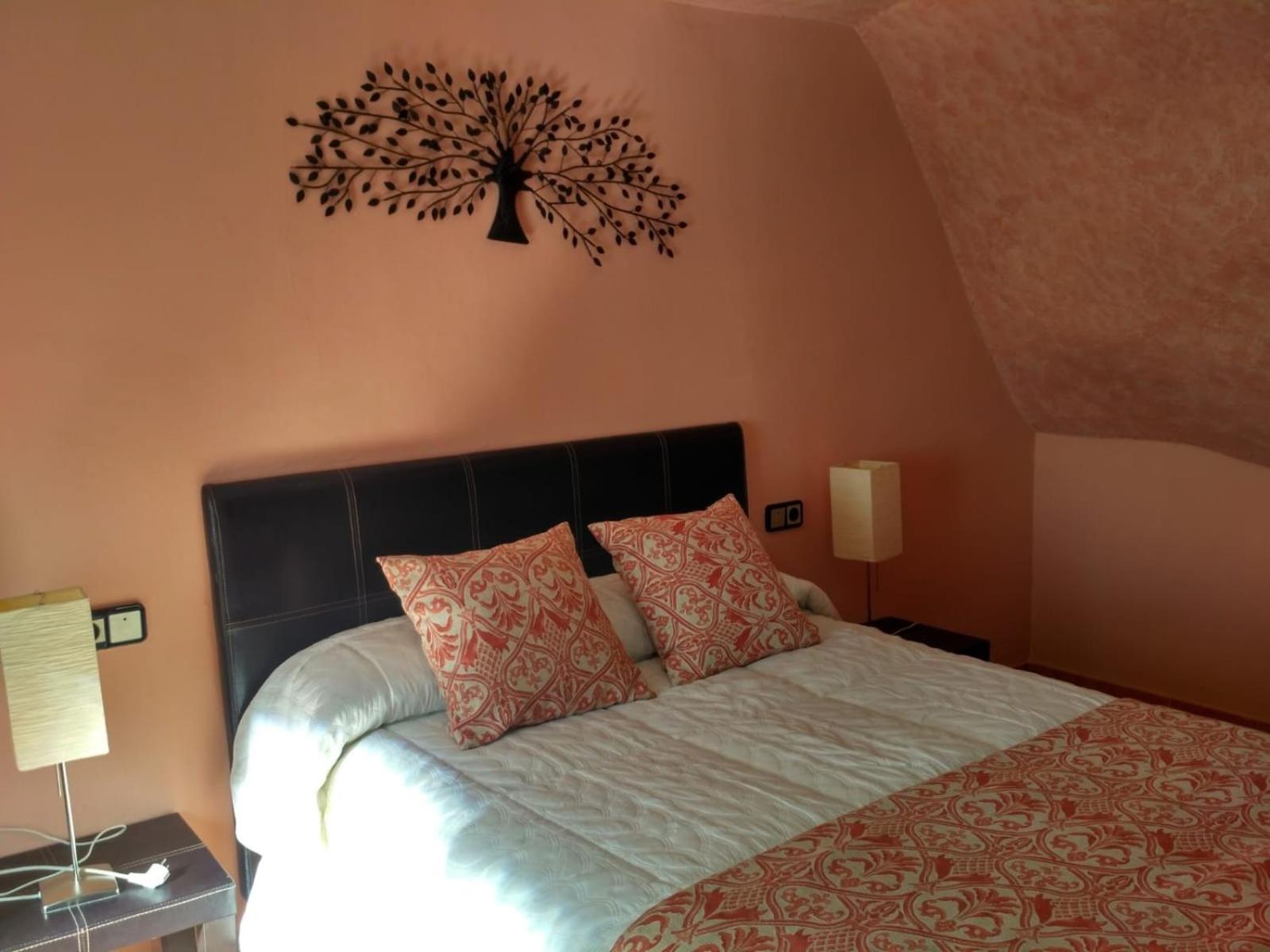 Three-Bedroom House photo 2