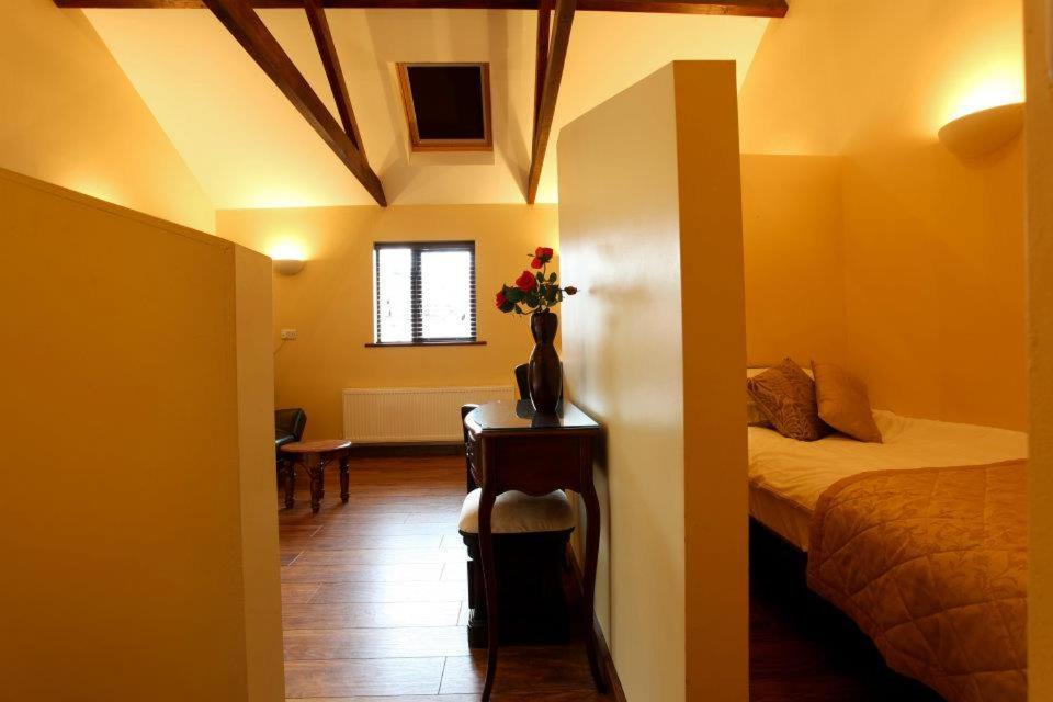 Double Room with Private Bathroom photo 1