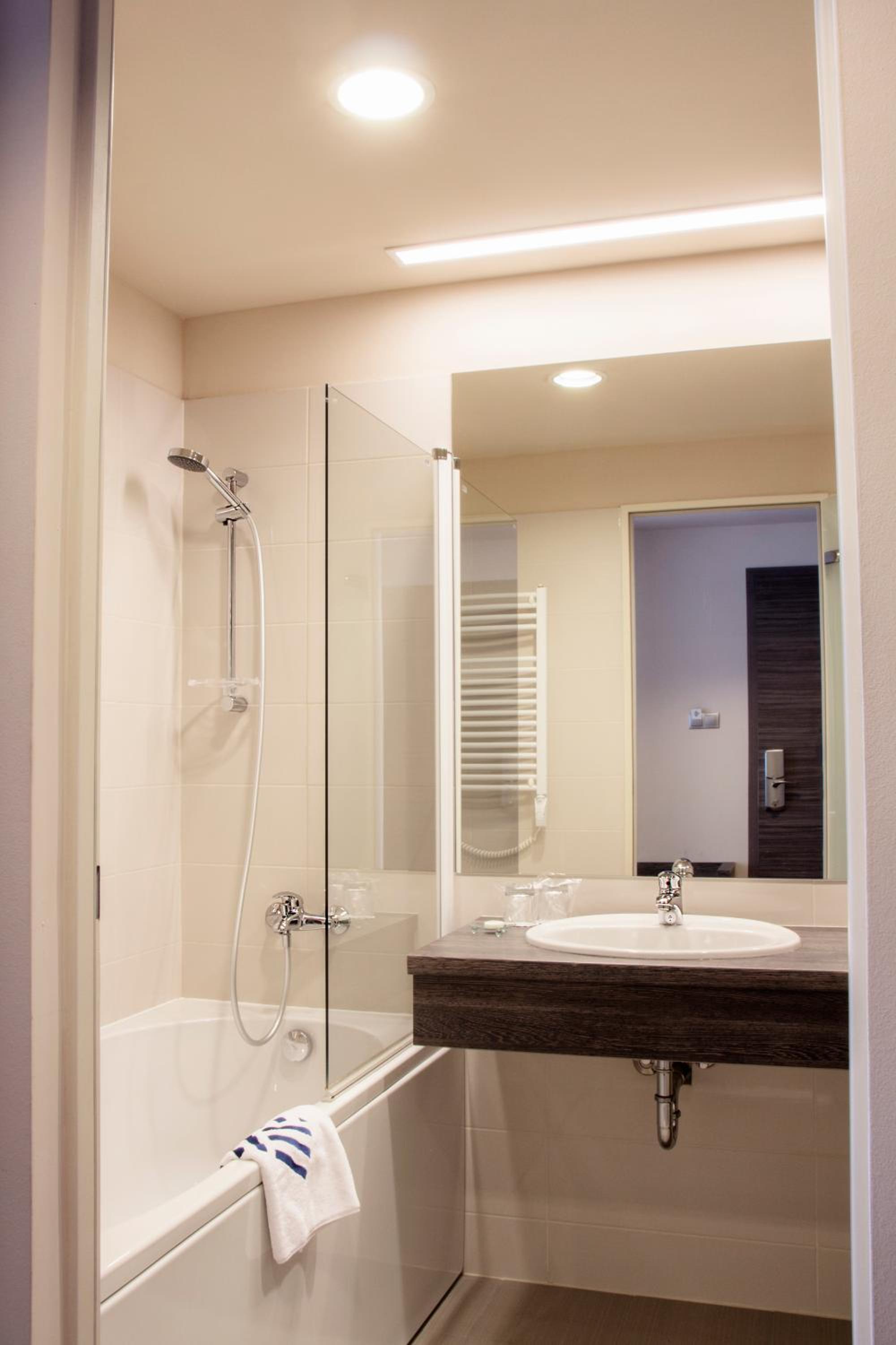 Connecting Room - Superior Double or Twin Room photo 3