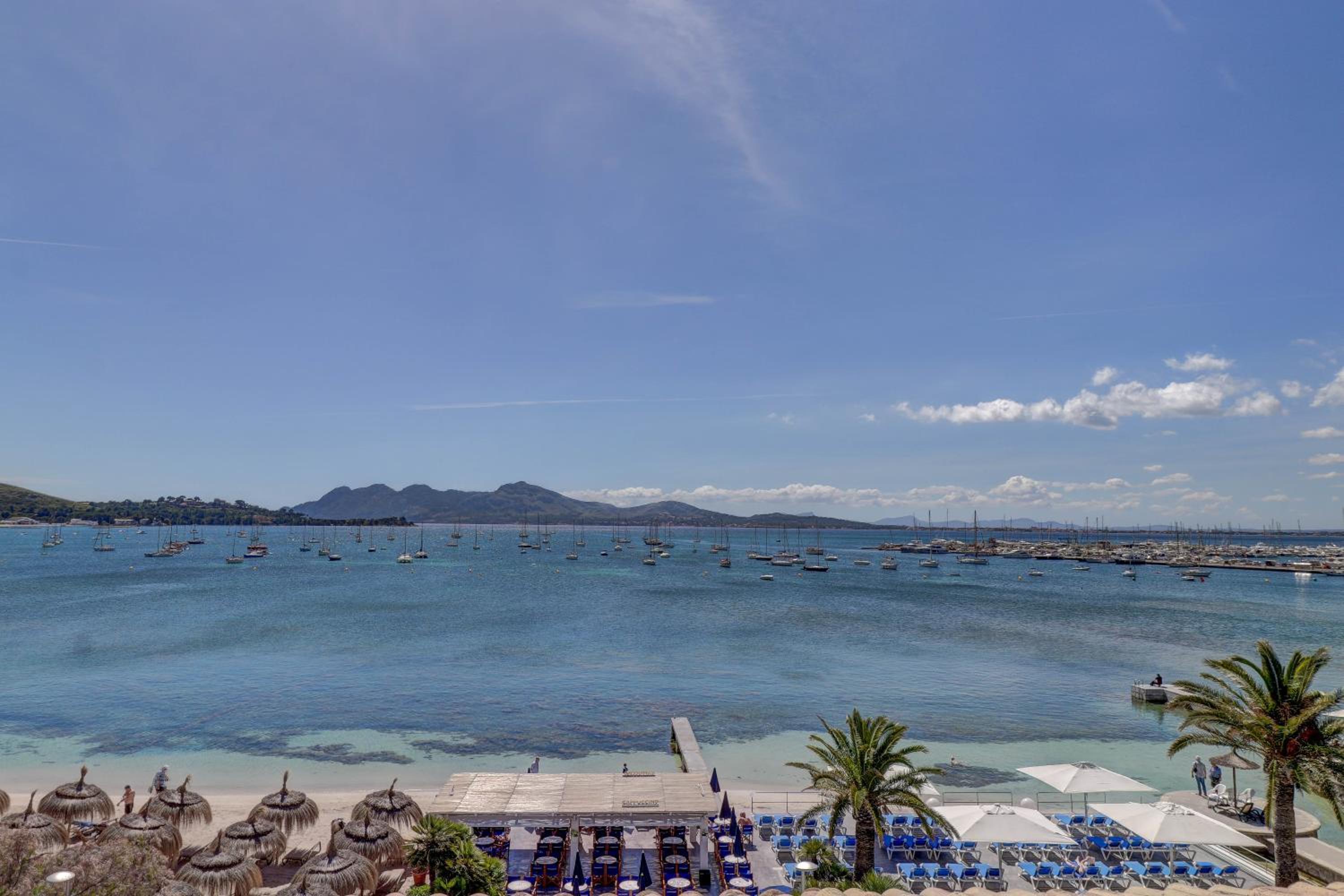 Twin or Double Room with Sea View - Photo 7