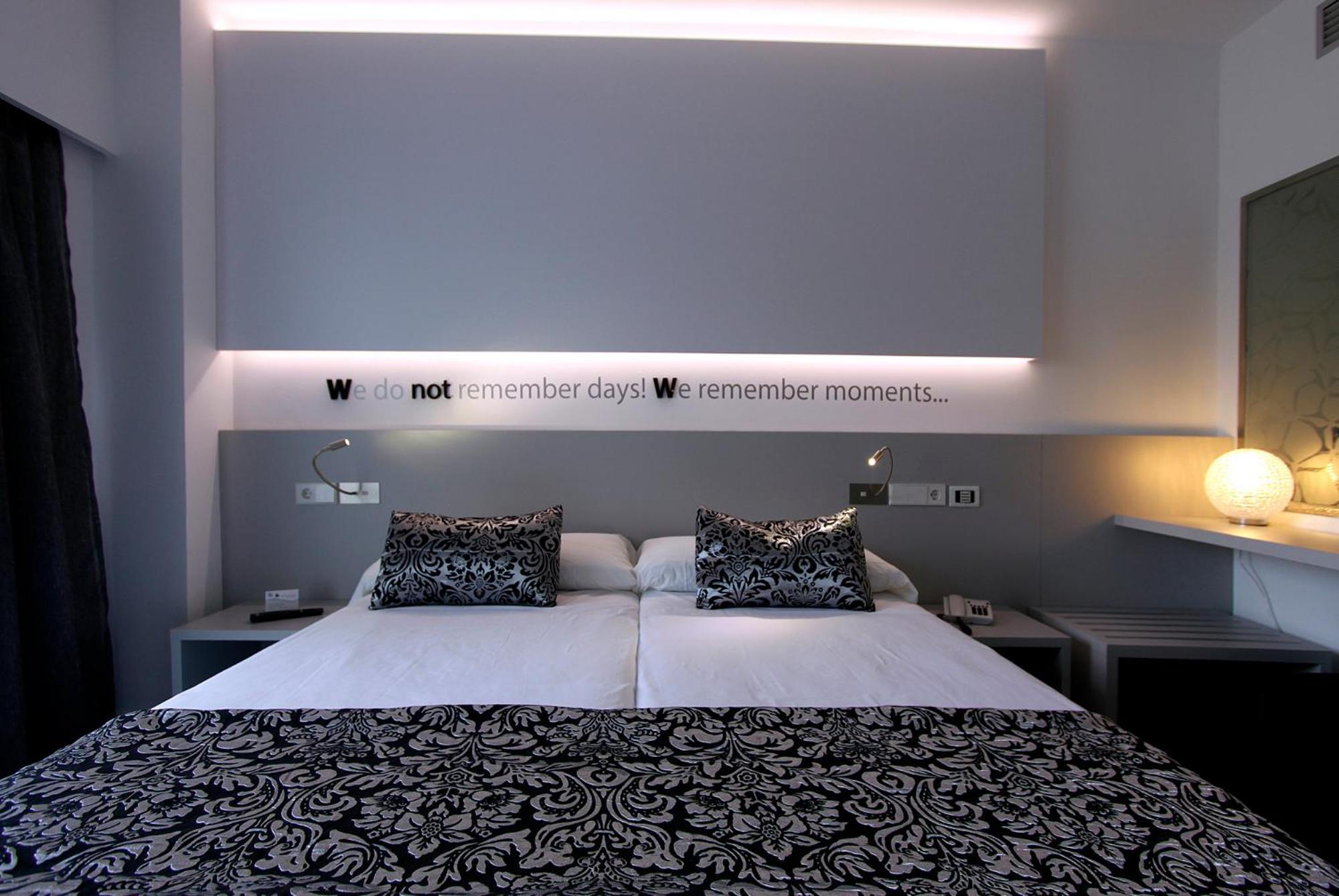 Double Room with Partial Sea View