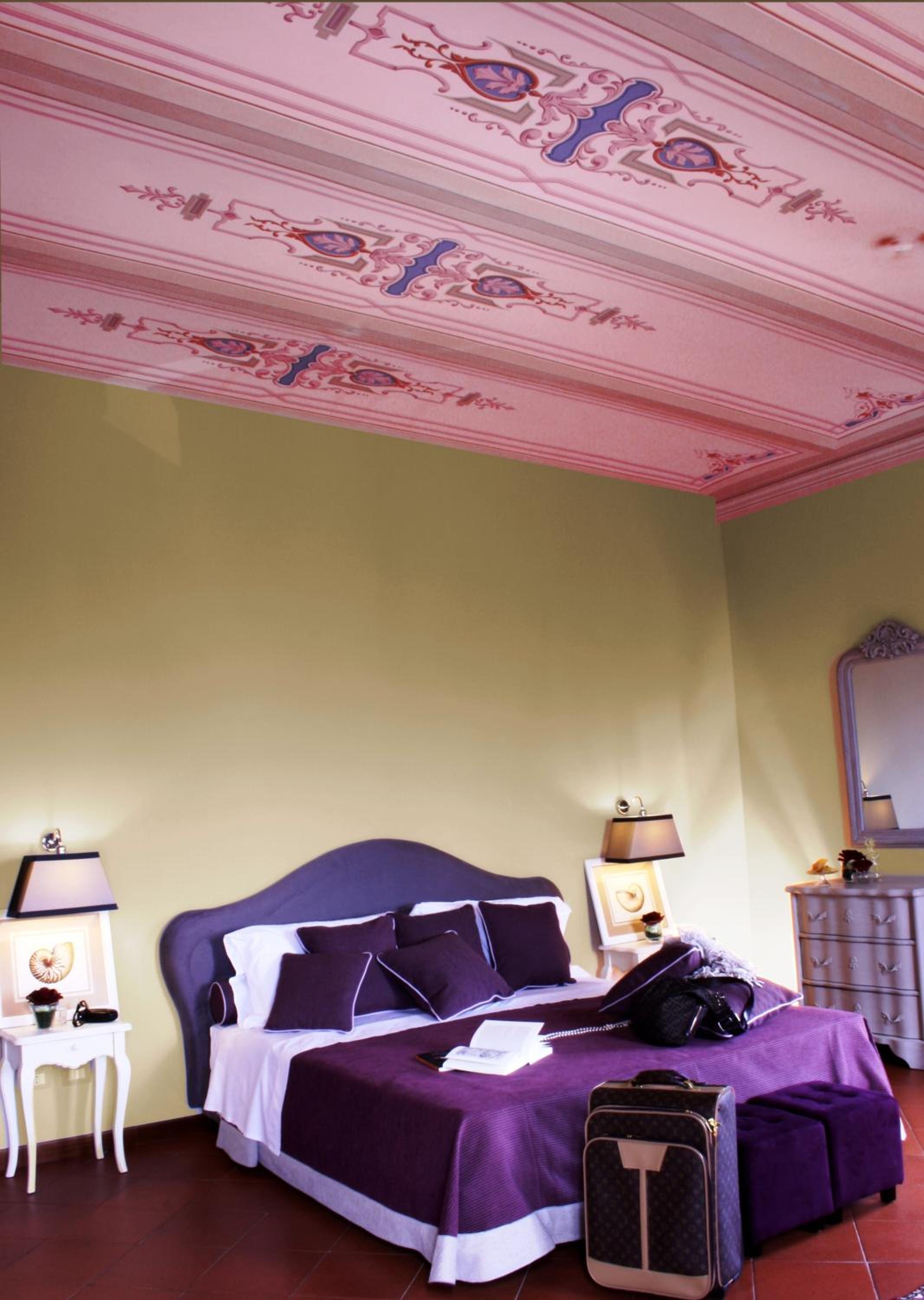 Suite - Annex - Photo 1