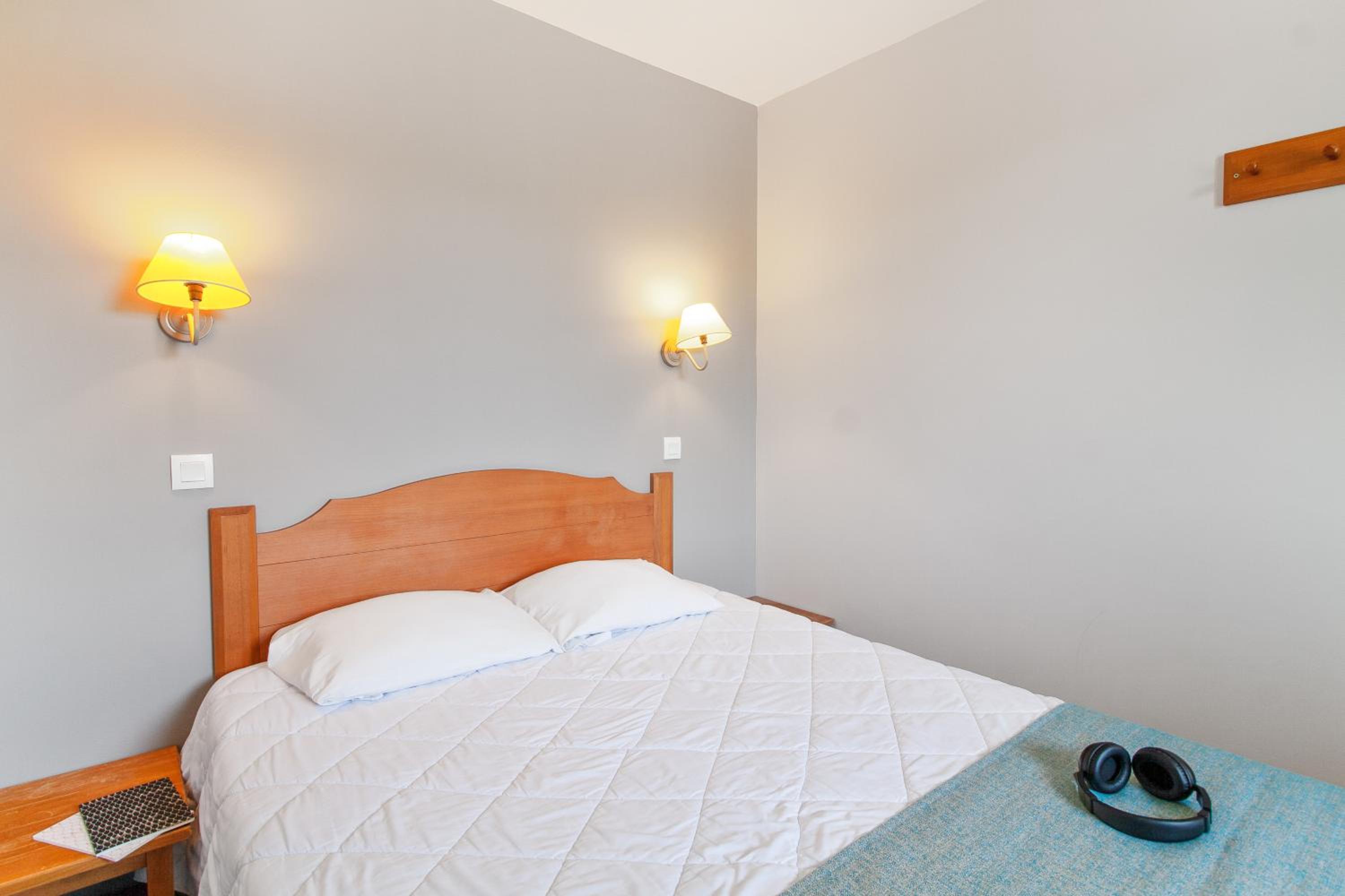 One-Bedroom Apartment with Terrace or Balcony (5 People) - Photo 1