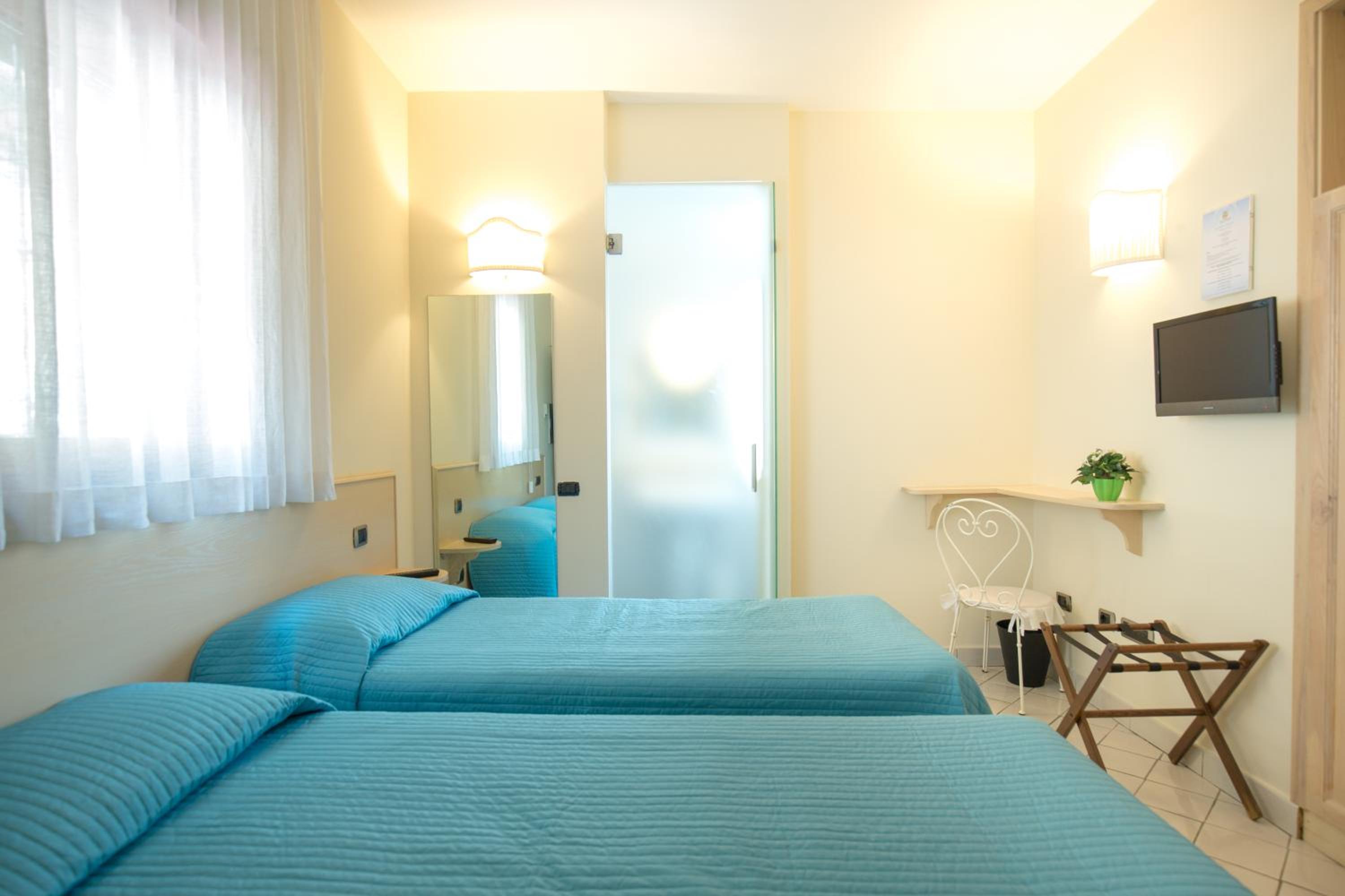 Economy Double Room - Photo 1