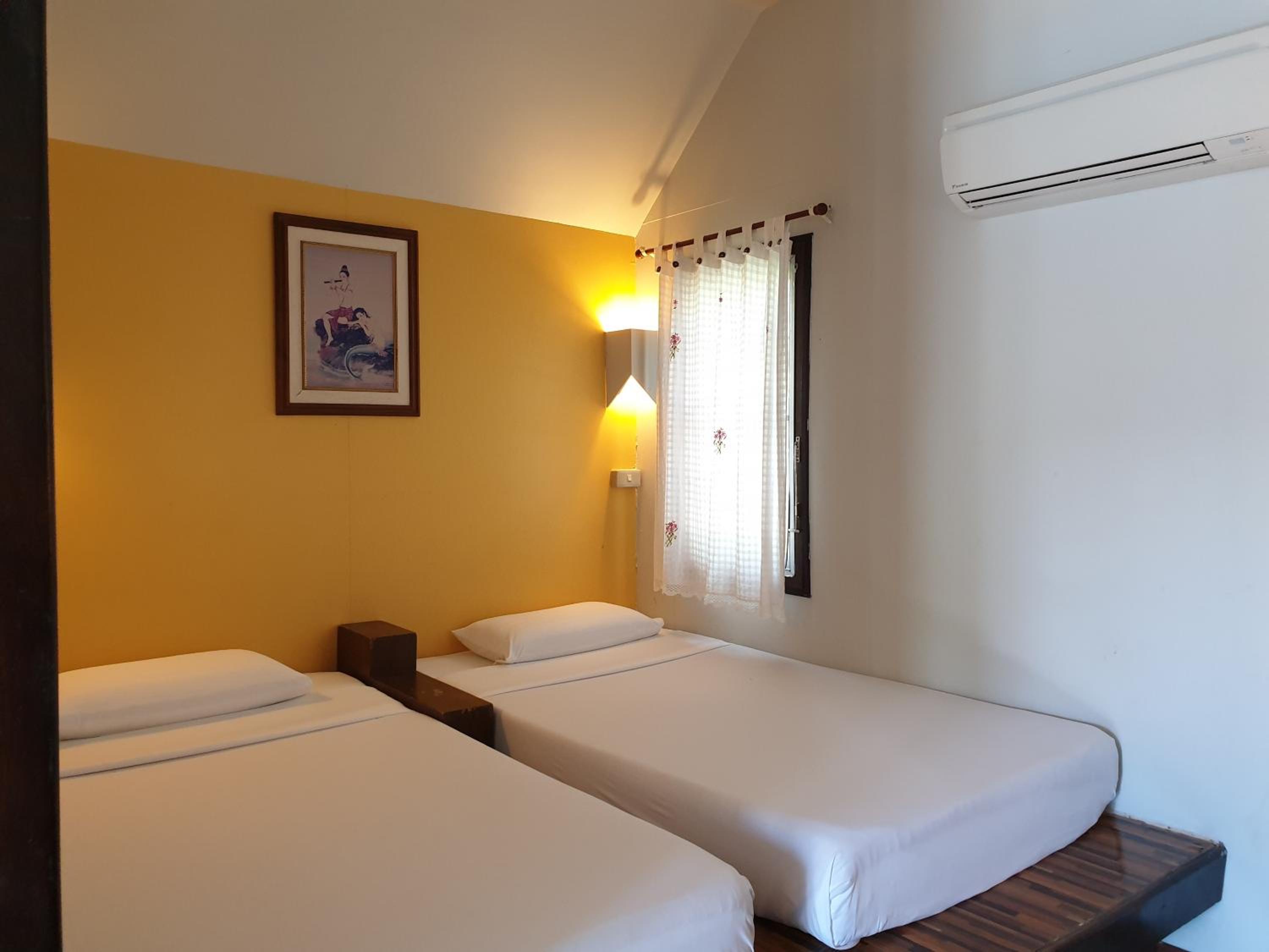 Bungalow Twin Room