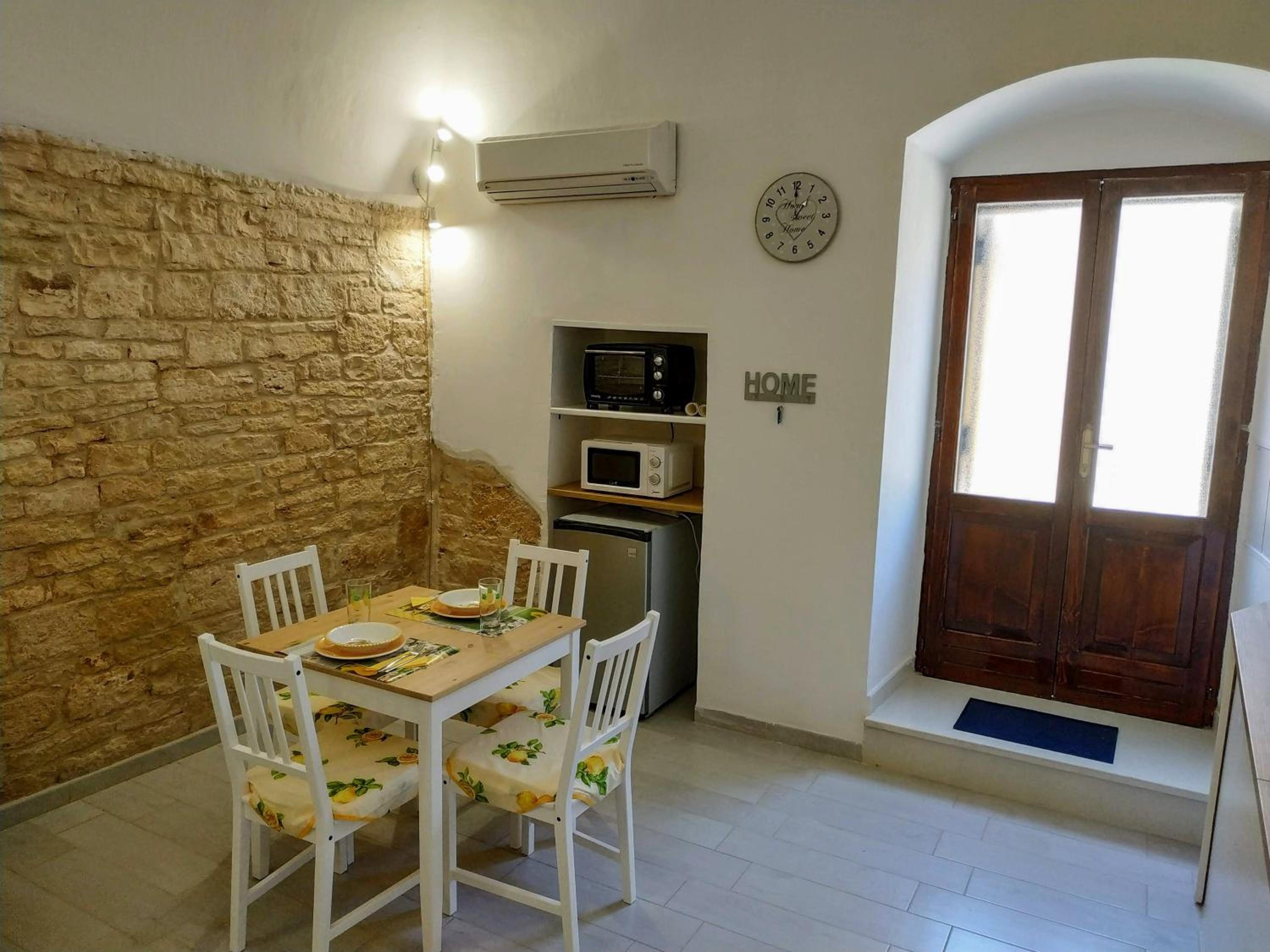 Apartment - Photo 4