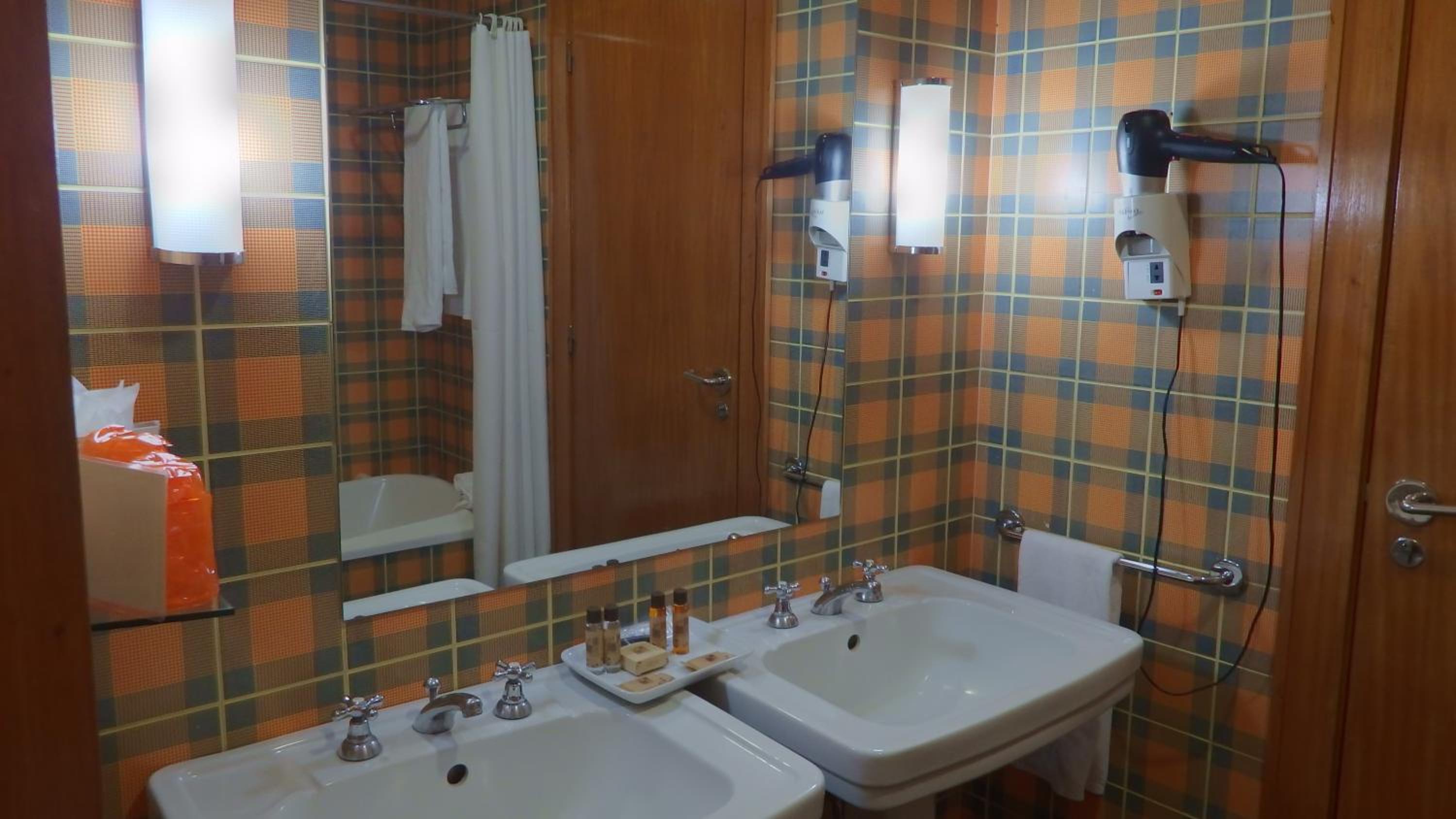Standard Triple Room - Photo 3