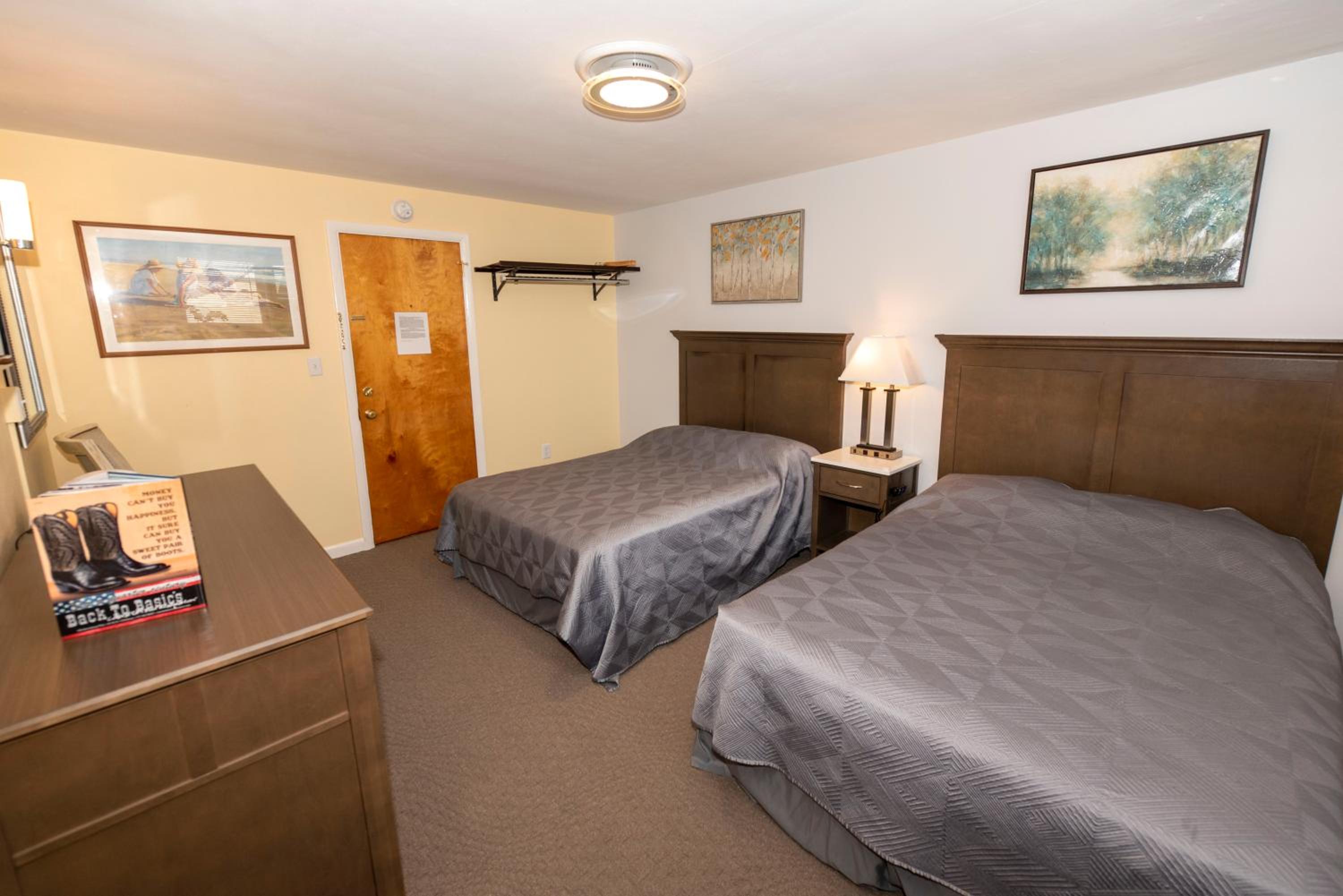 Double Room with Two Double Beds photo 1
