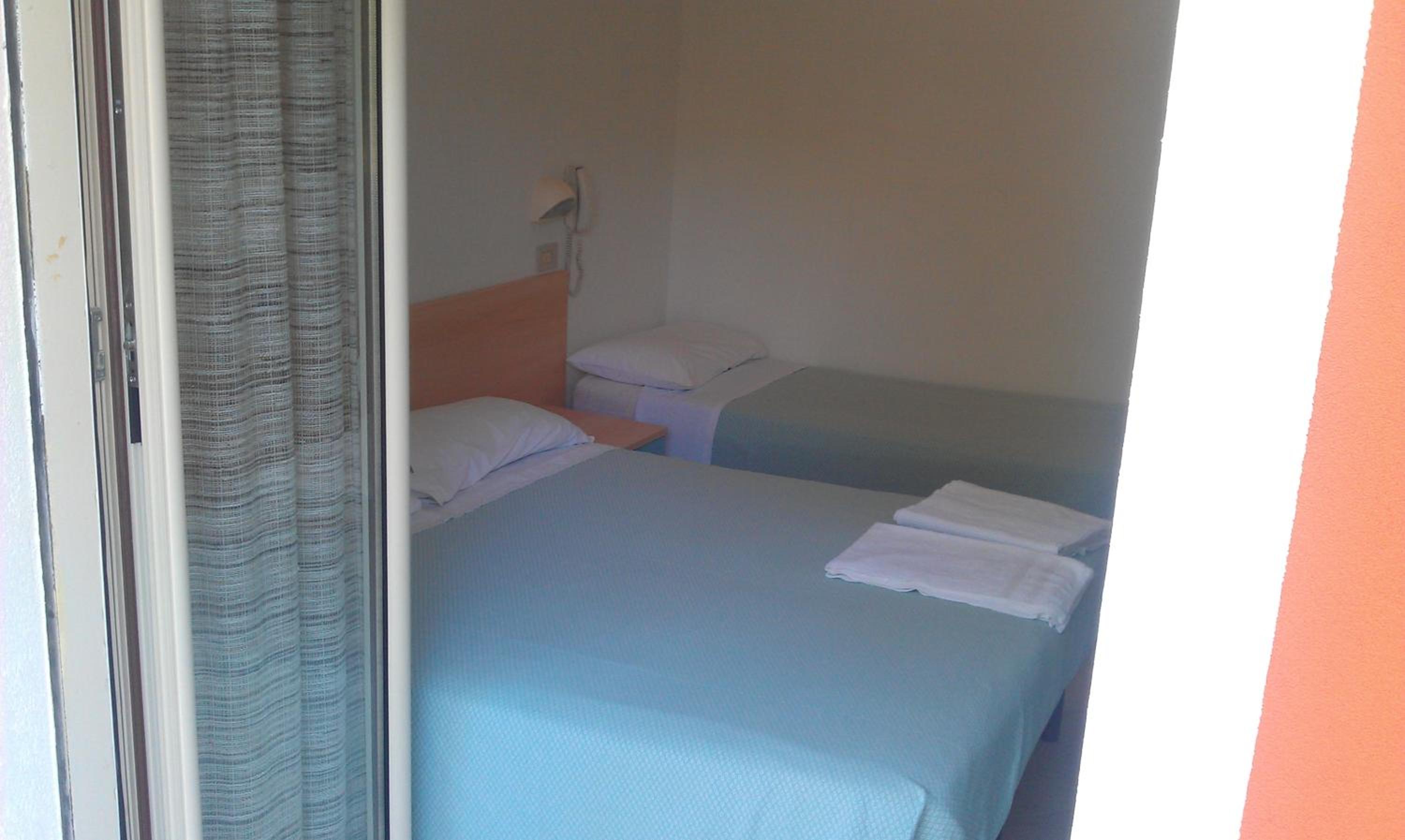 Classic Triple Room photo 1