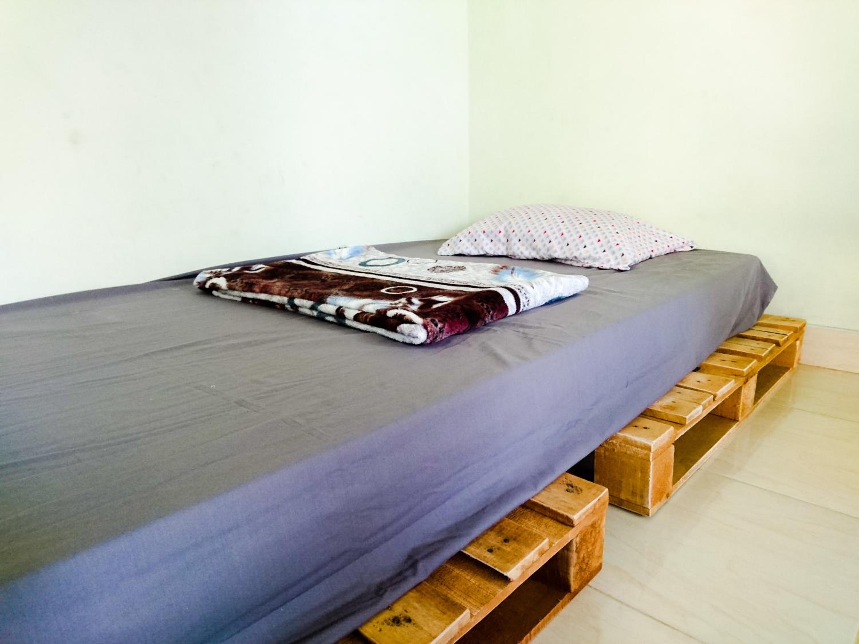 Budget Double Room - Photo 3