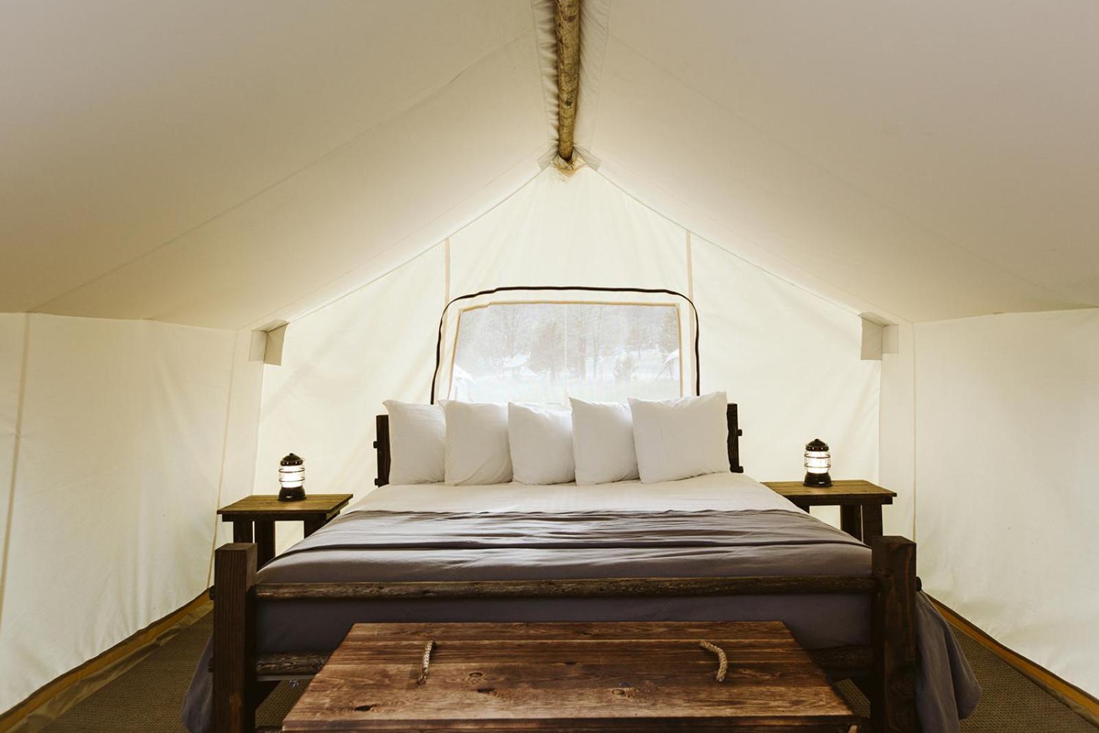 Safari Tent With Shared Bathroom And Kids Tent photo 2
