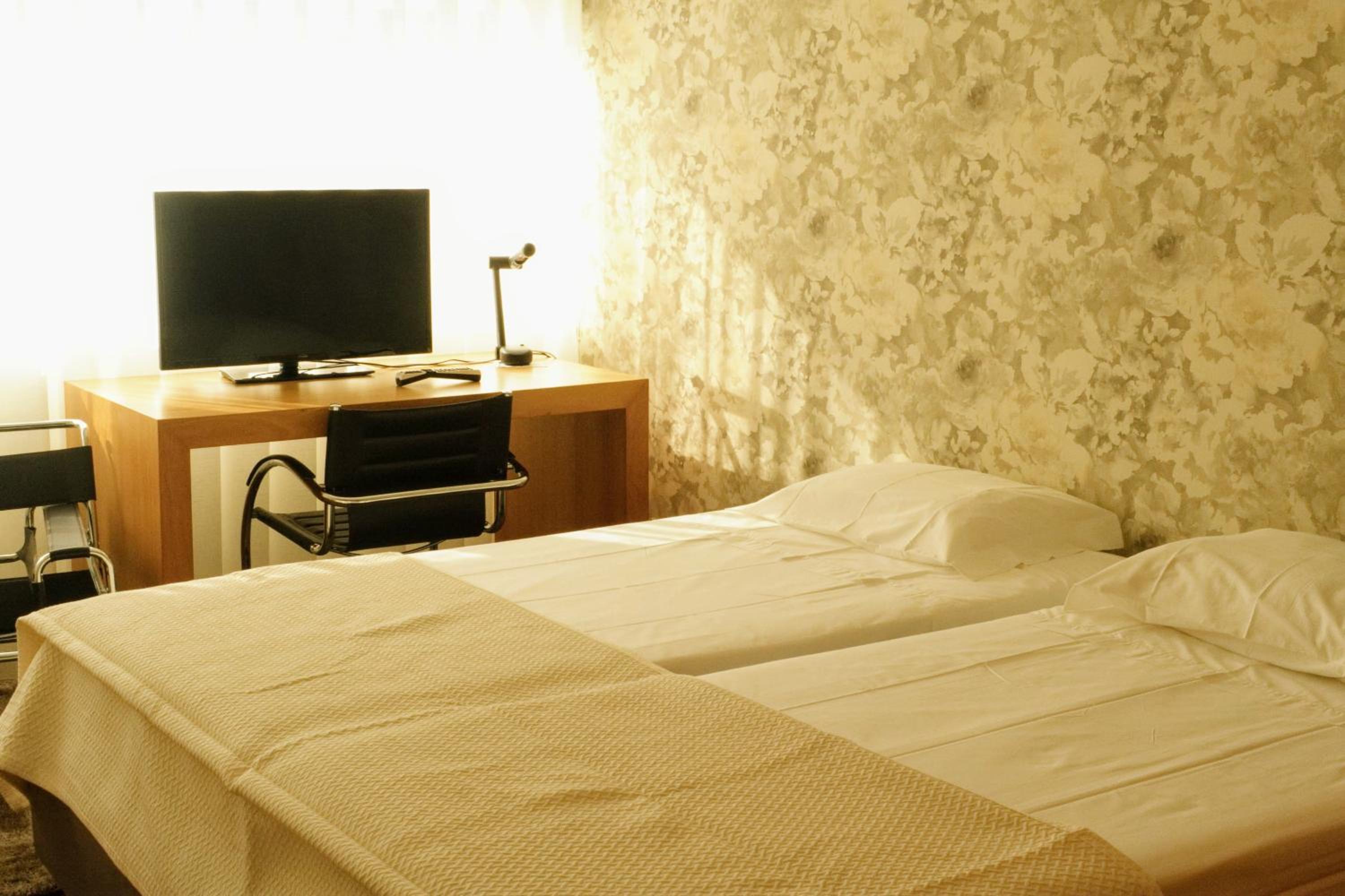 Deluxe Double Room With Shower photo 2