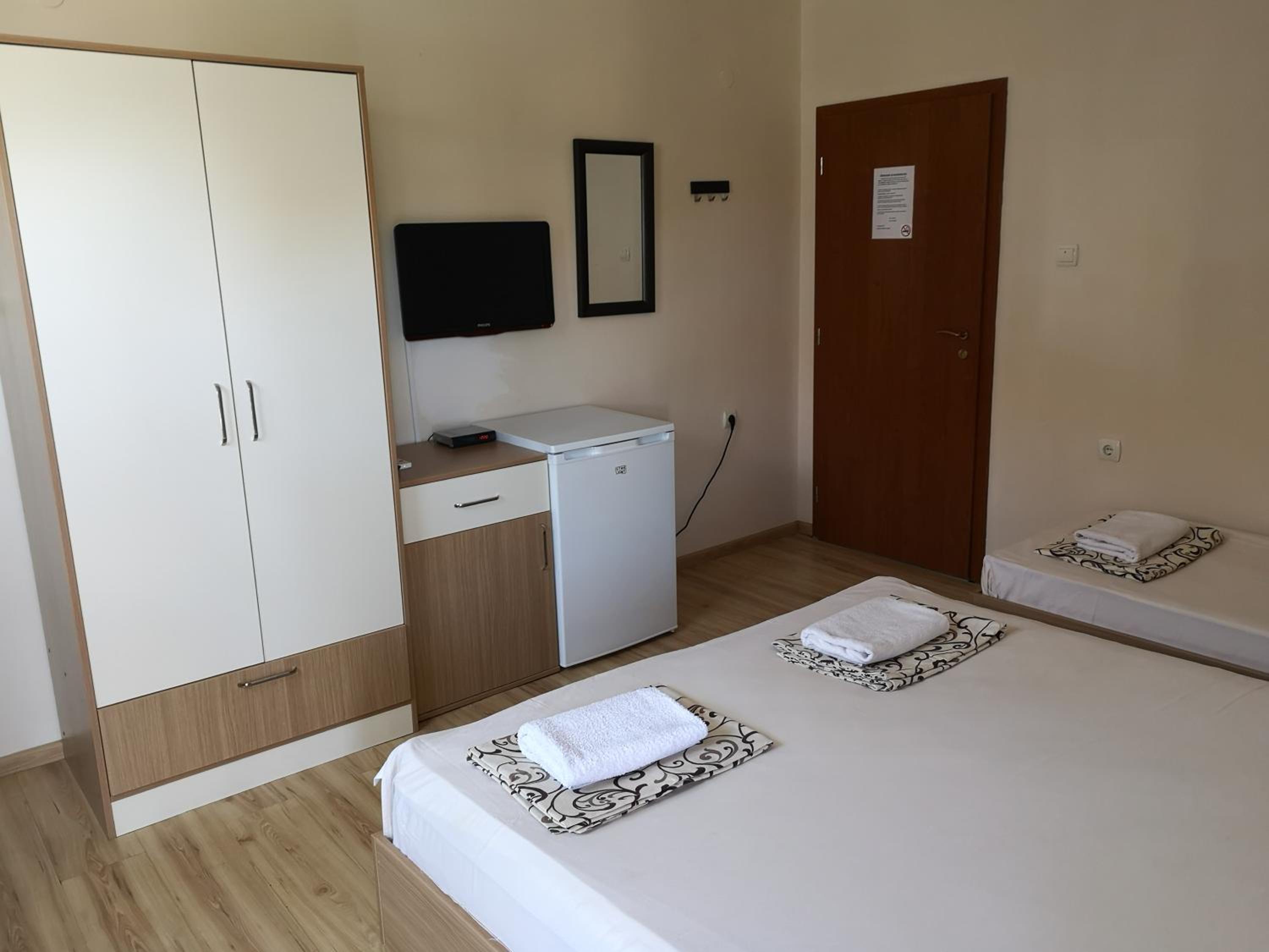 Triple Room with Garden View photo 2
