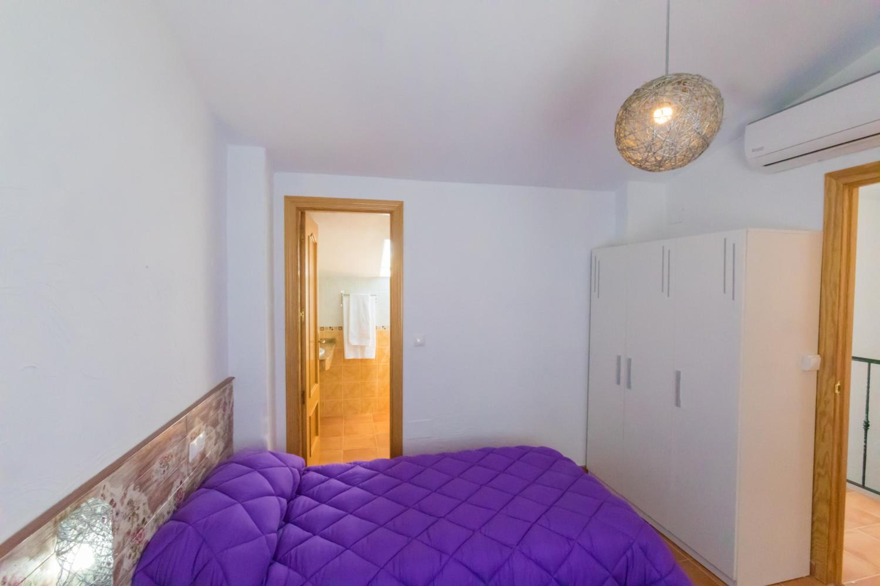 Three-Bedroom House photo 3