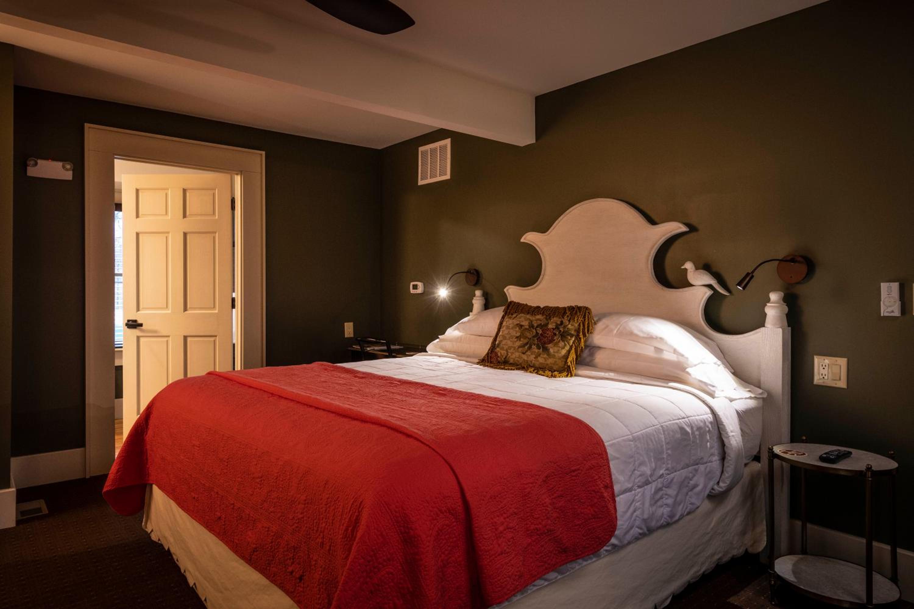 King Room with Balcony photo 3
