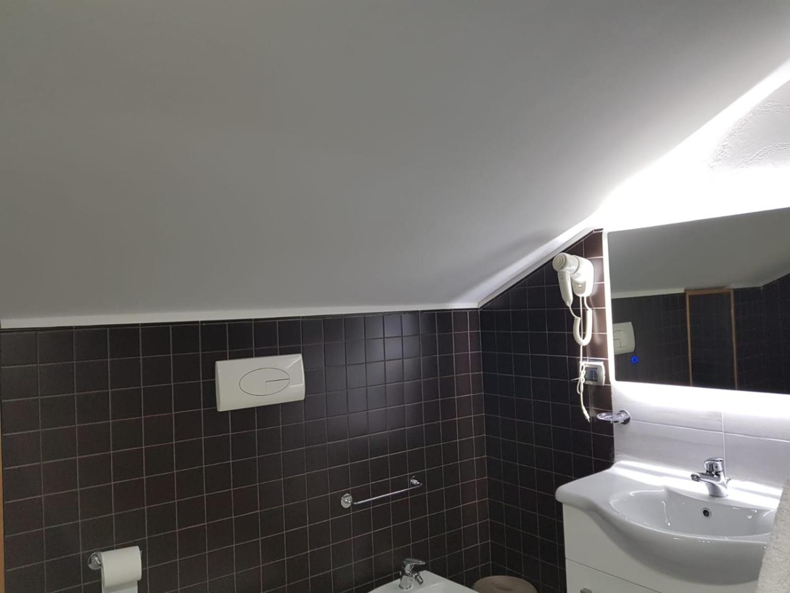 Double Room with Terrace - Photo 6