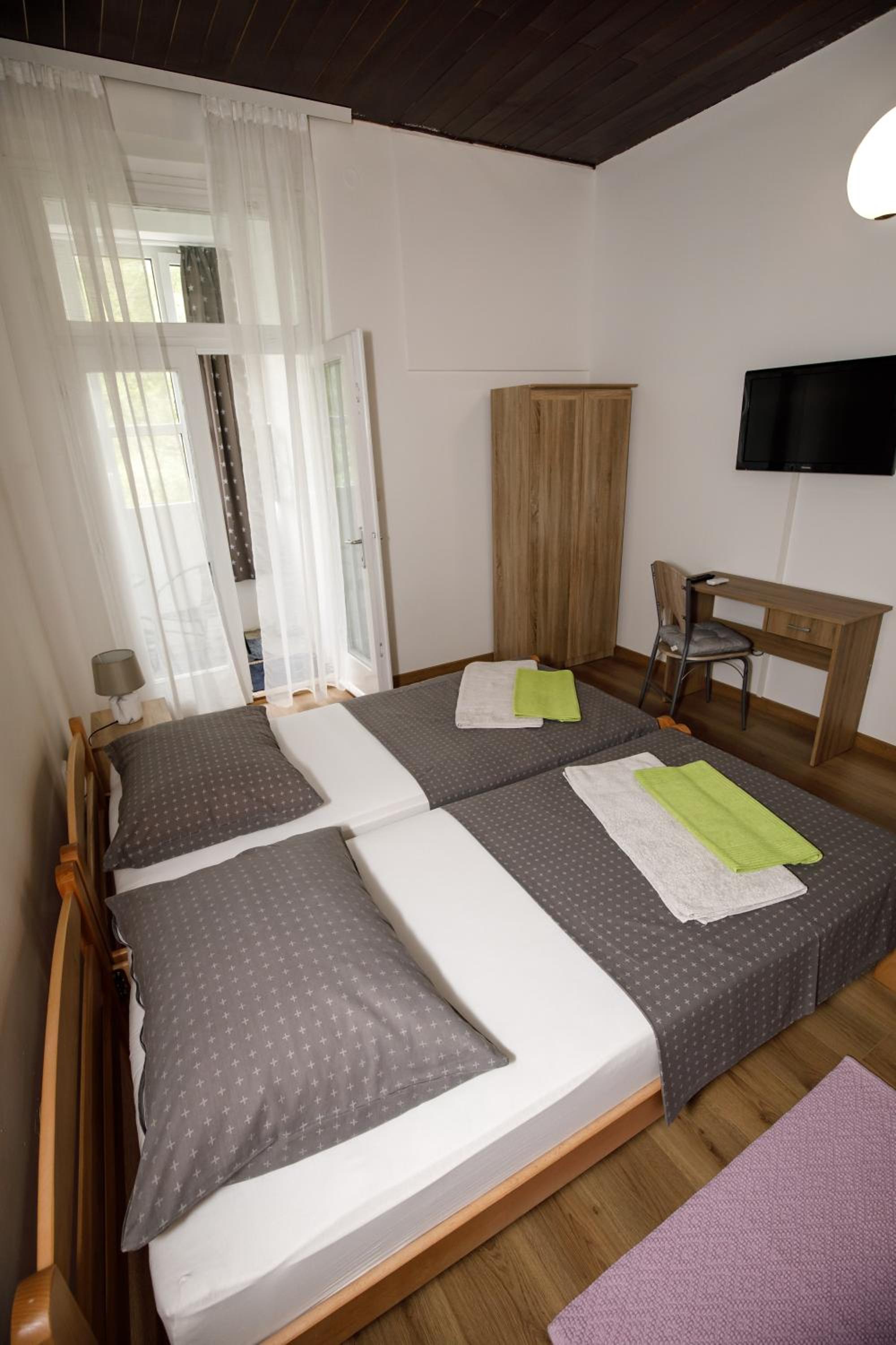 Twin Room with Private Bathroom