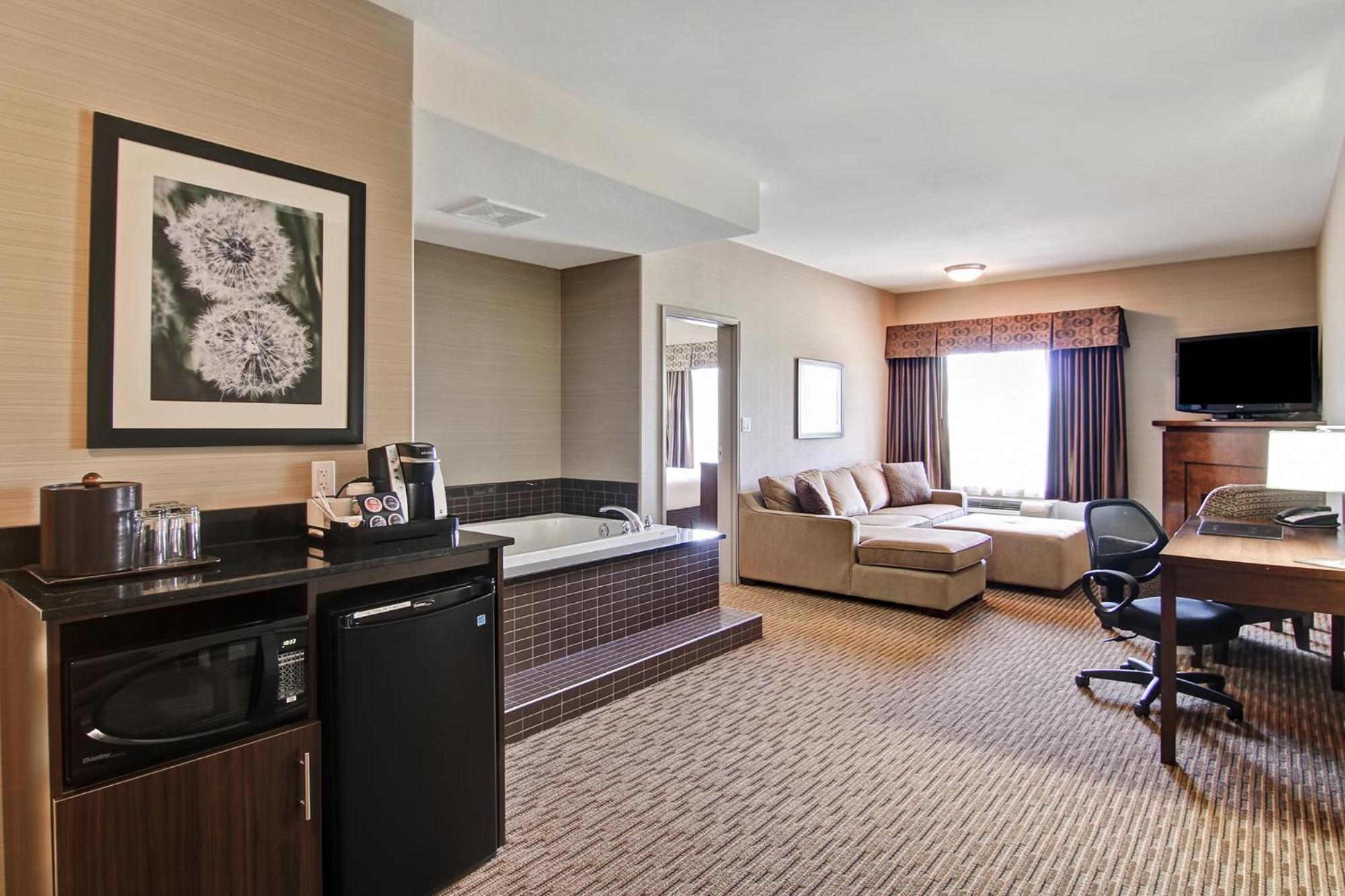 Honeymoon Suite photo 1