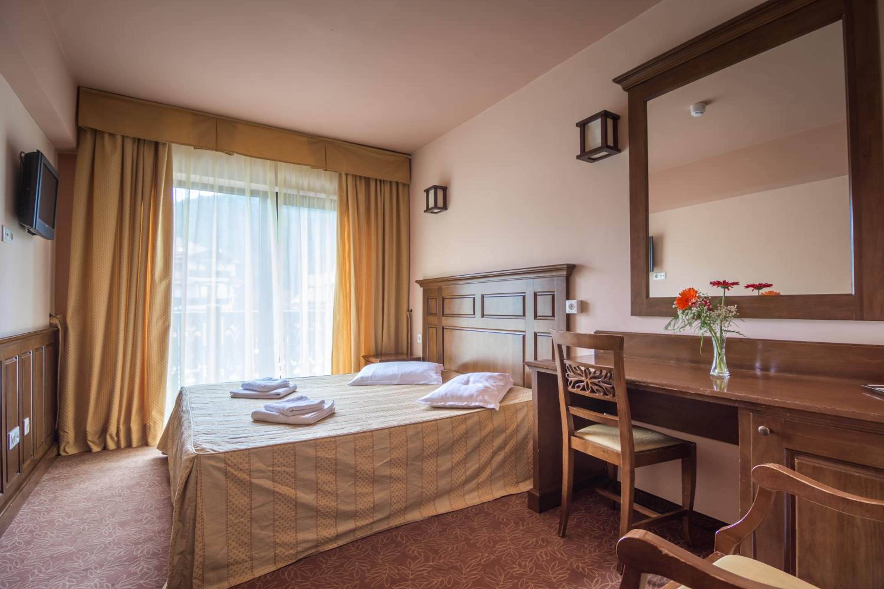 Double Room with Castel View and Balcony photo 1