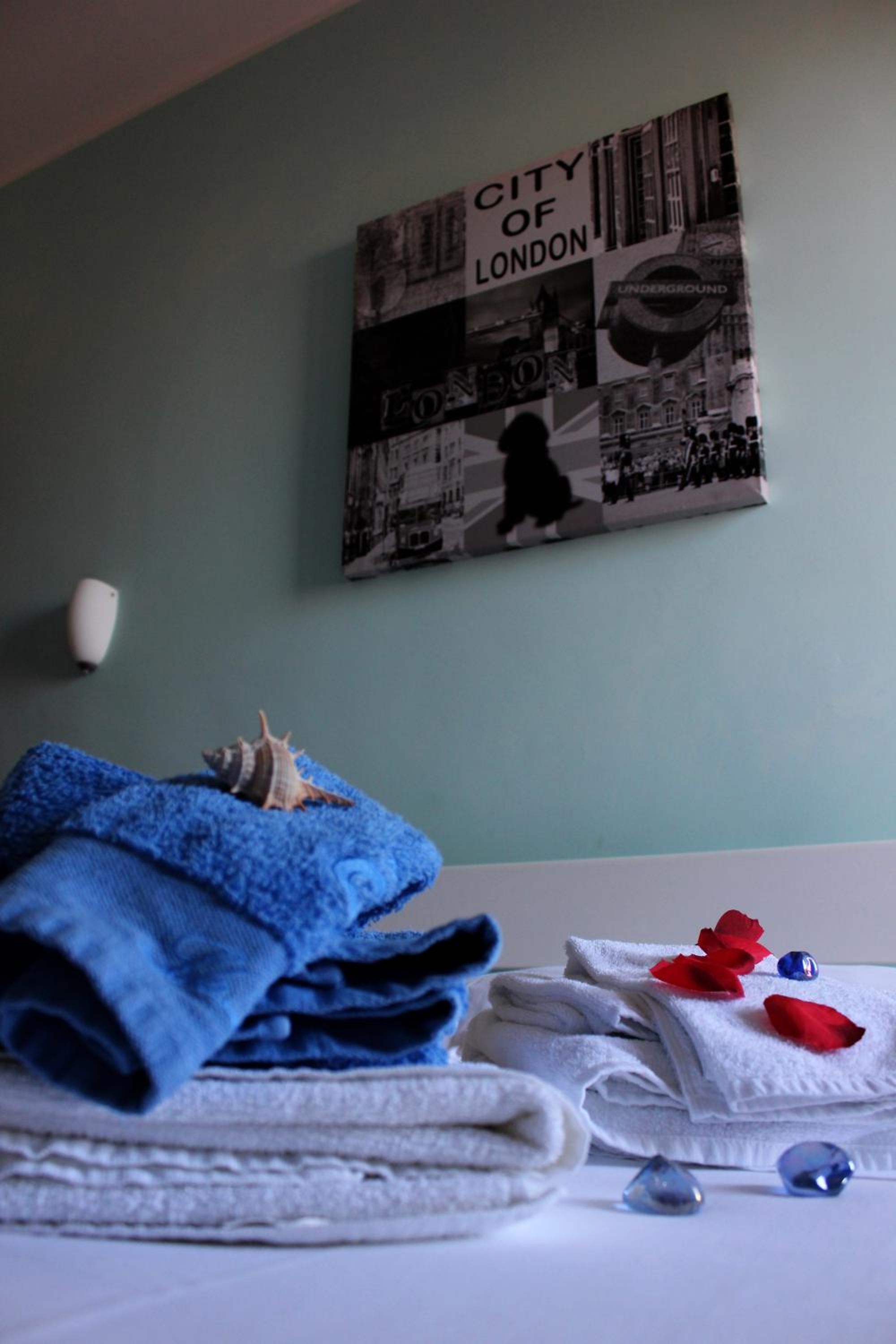 Double Room with Balcony photo 3