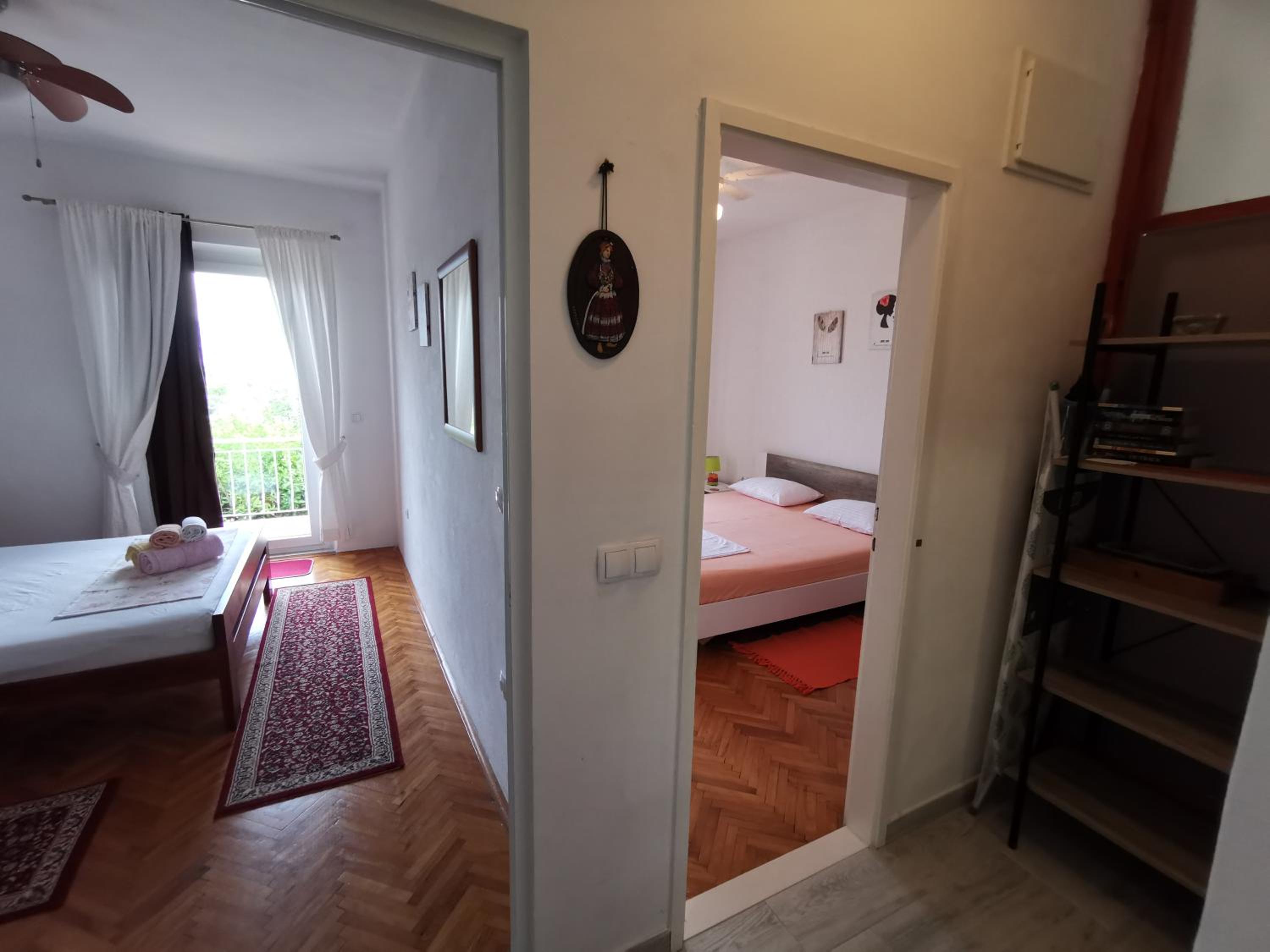 Apartment with Balcony and Sea View photo 3