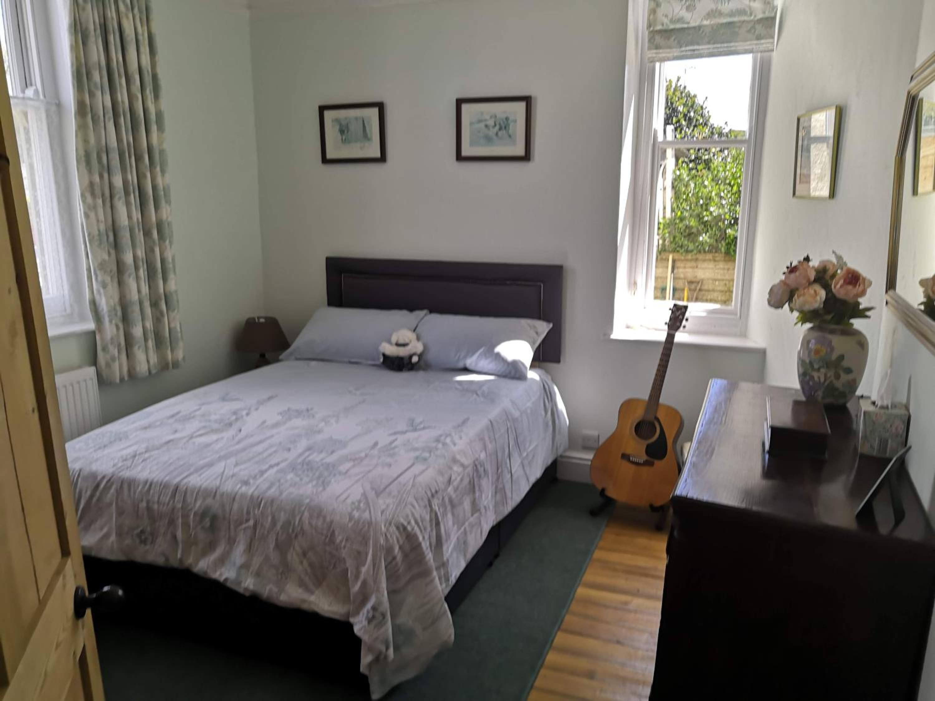 Double Room with Shared Bathroom photo 1