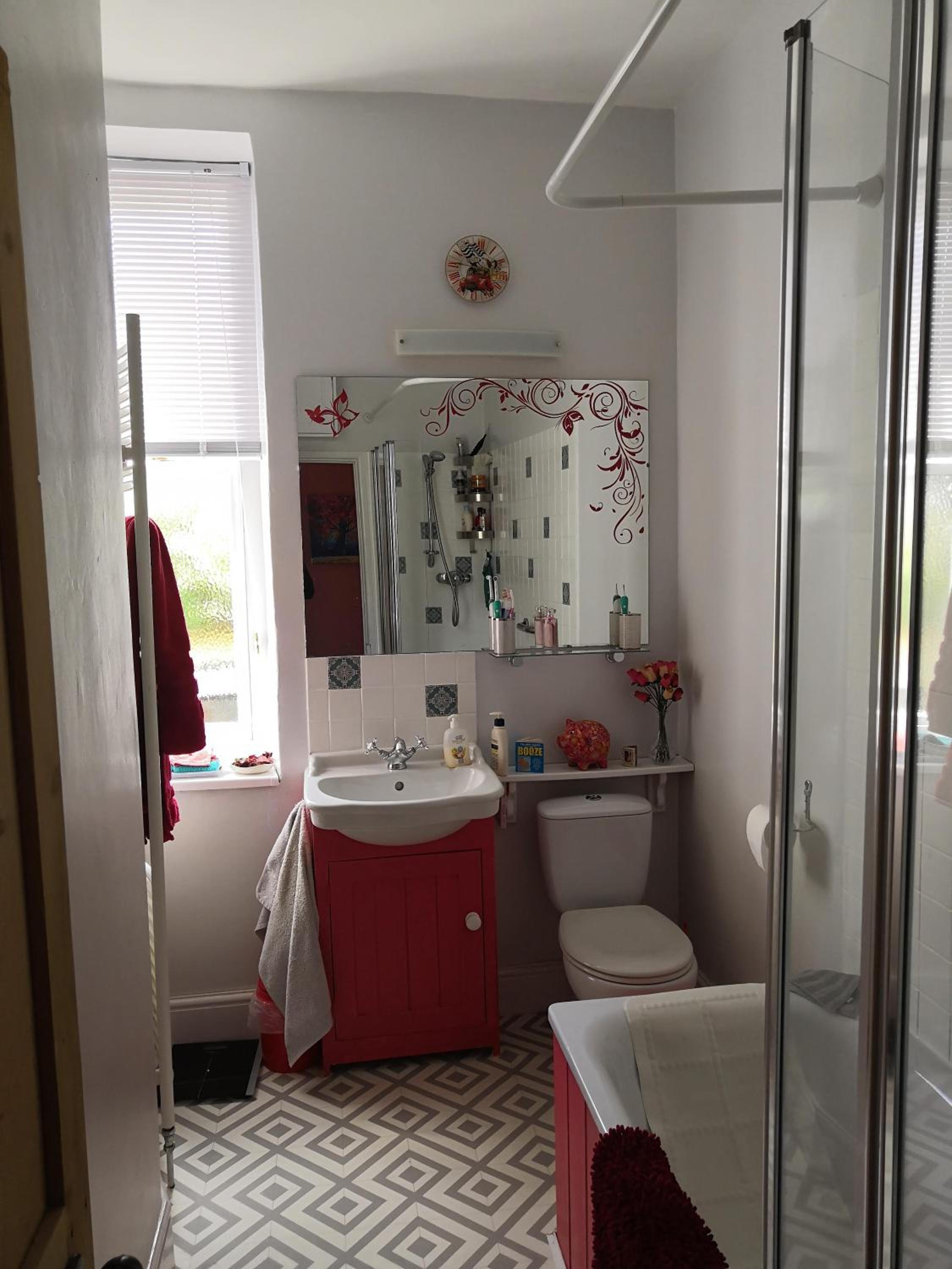 Double Room with Shared Bathroom photo 3