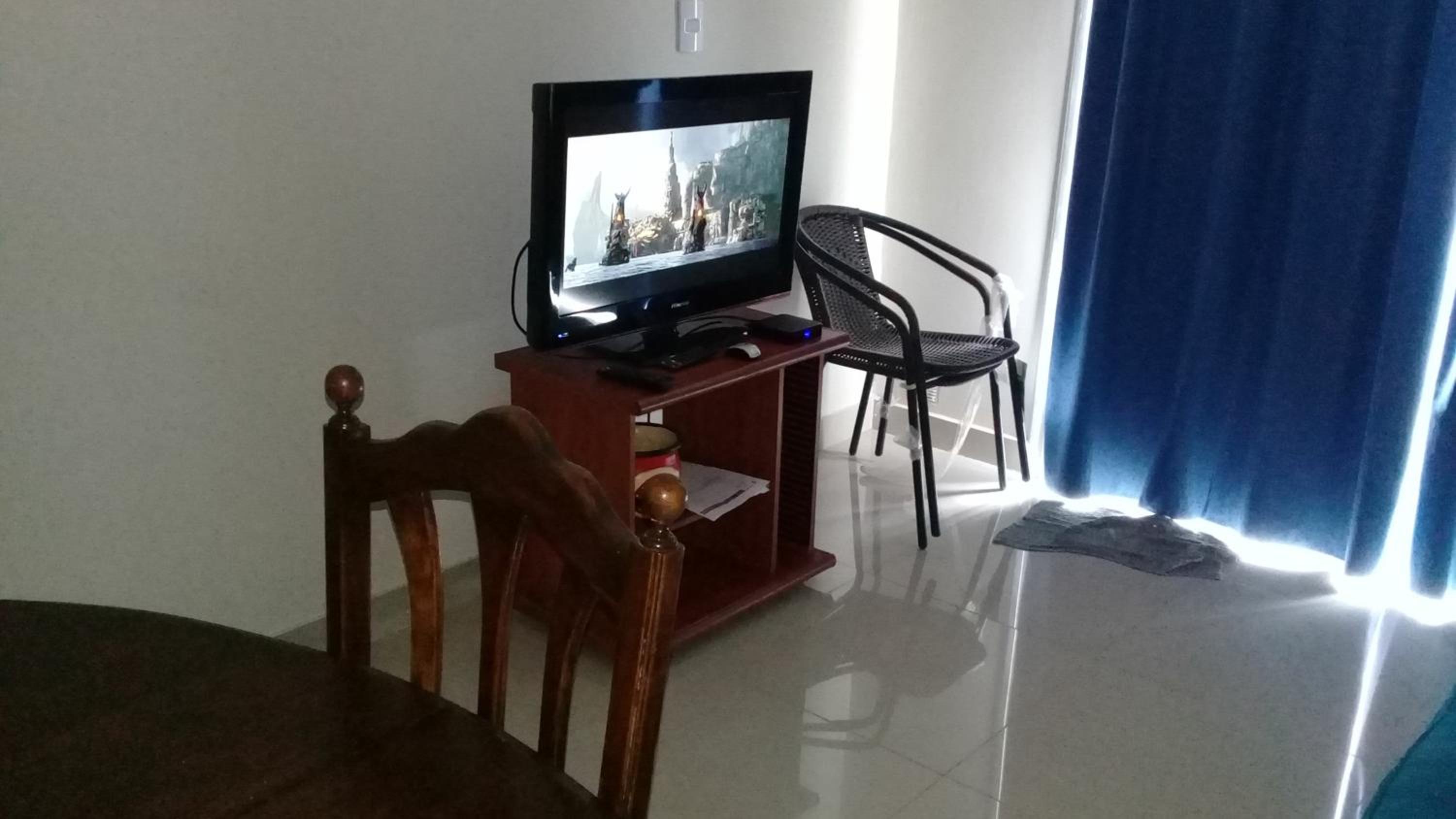 Apartment photo 2