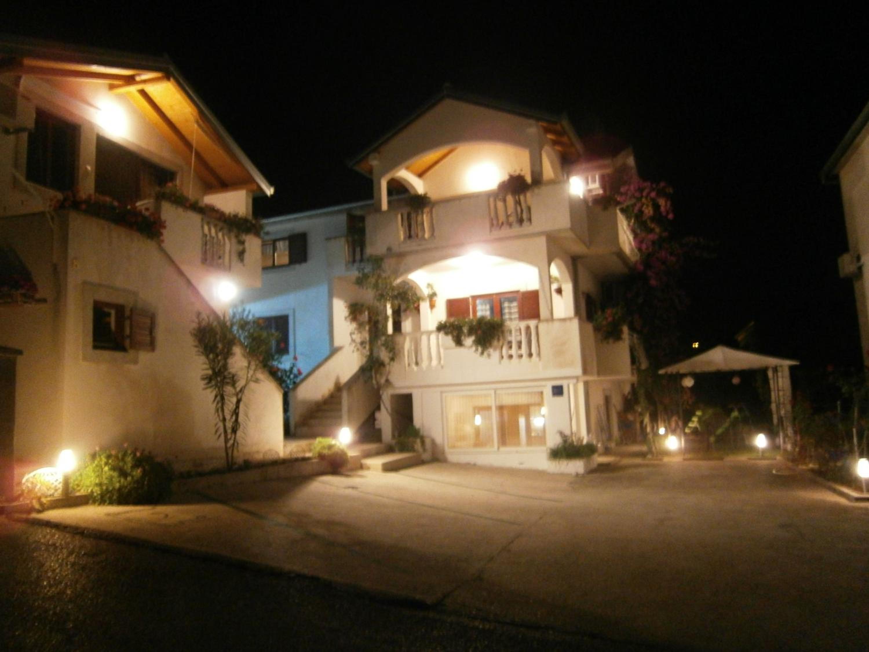 Superior Double Room - Photo 8
