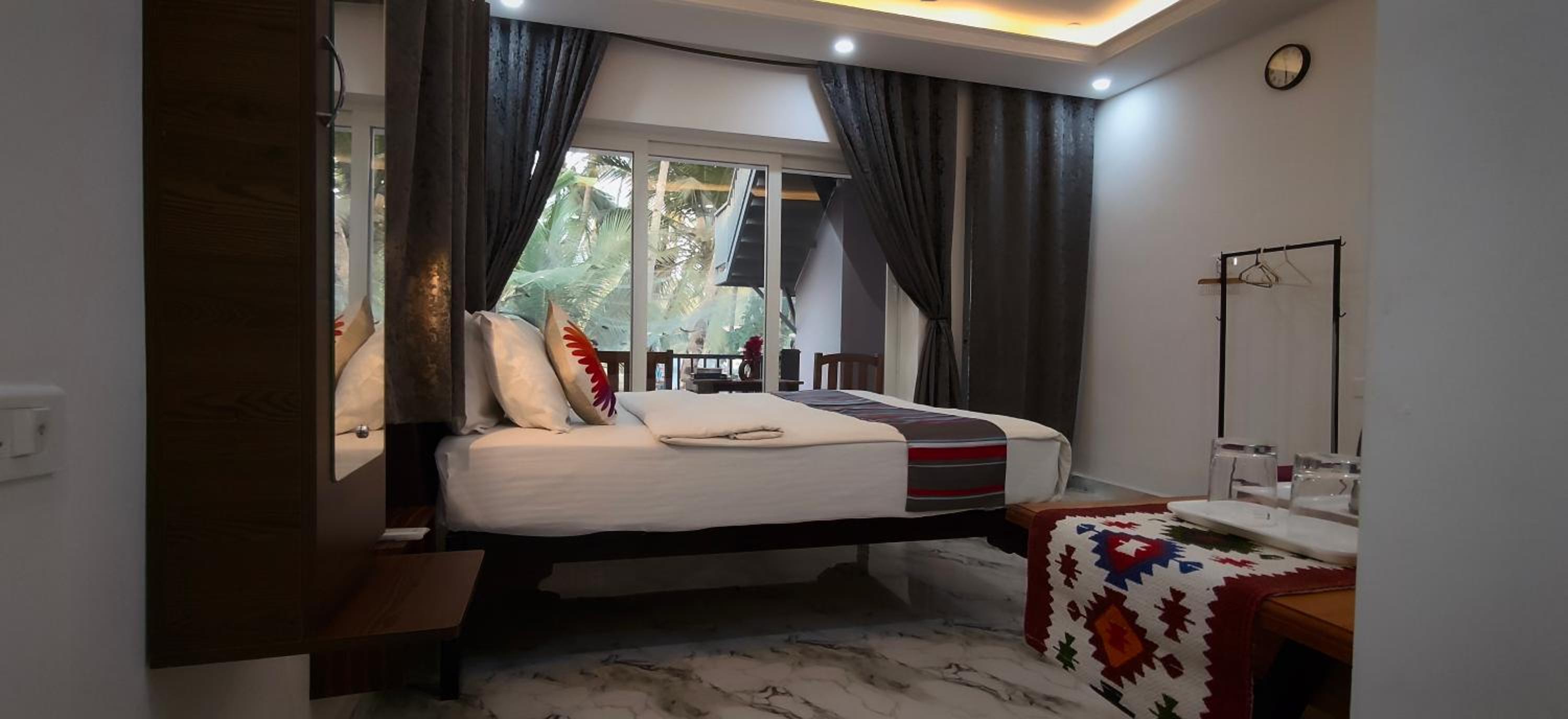 Jasper Deluxe Room- Upper Floor