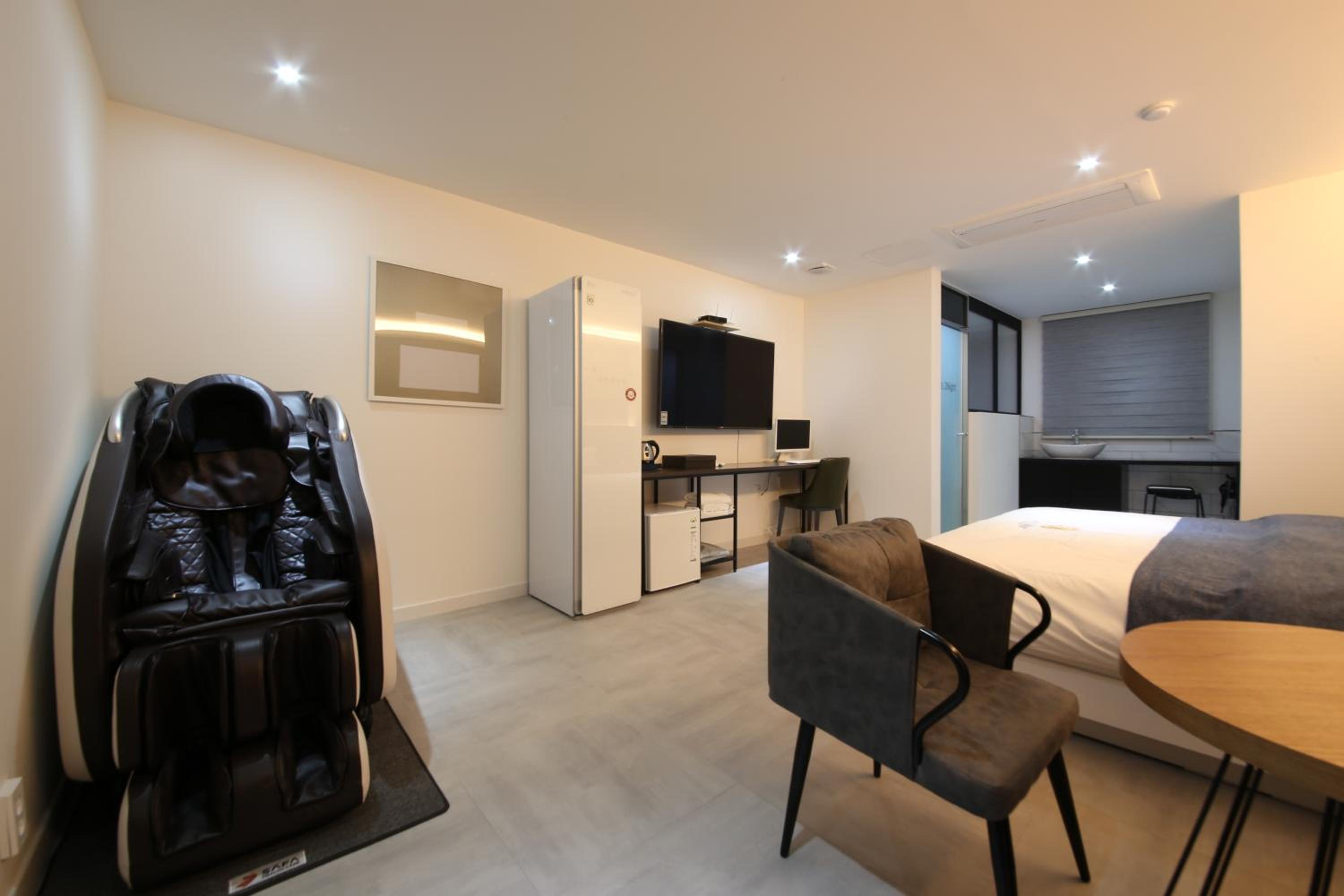 Queen Room - Photo 1
