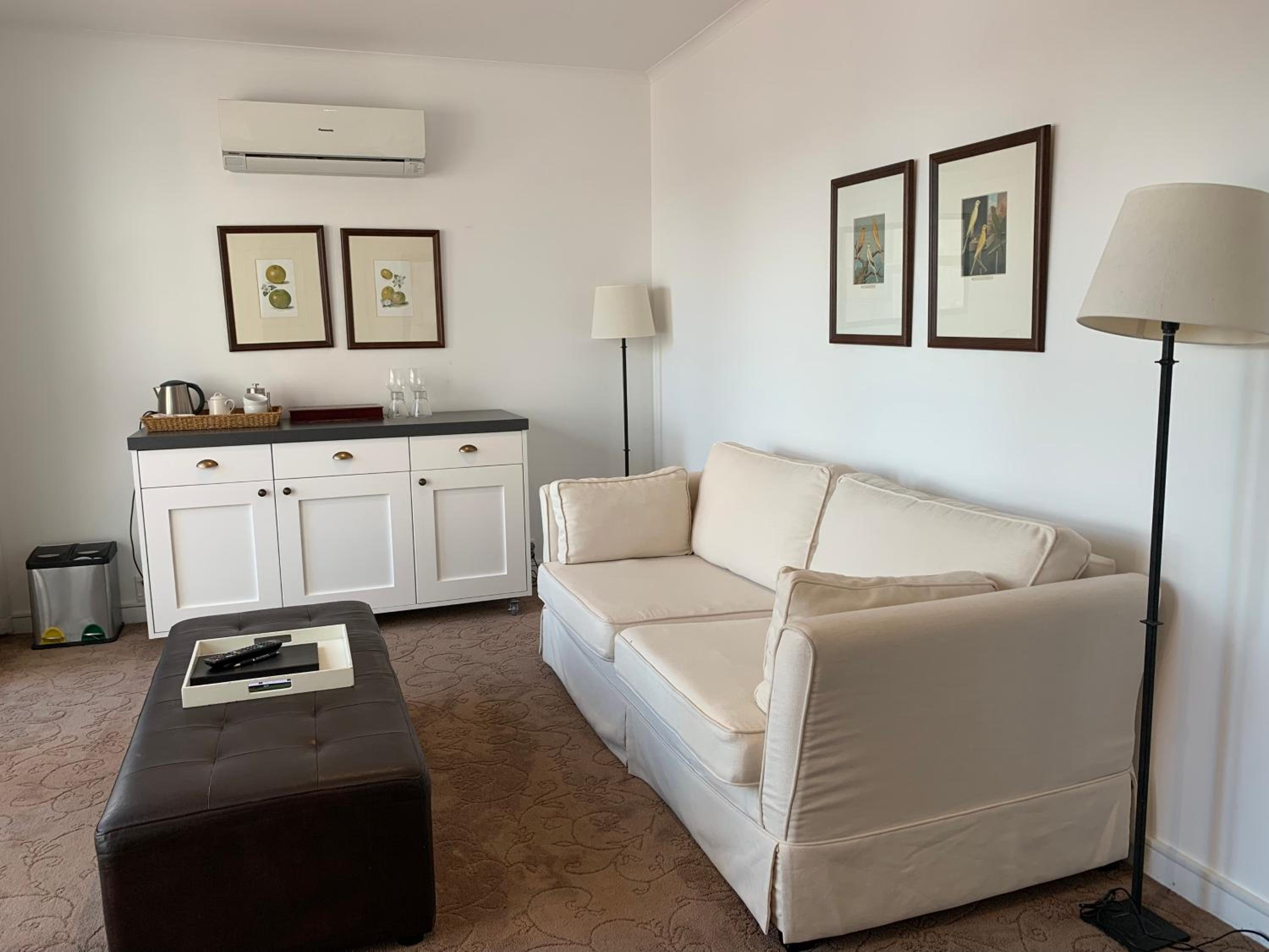 Deluxe Double or Twin Room - Photo 3