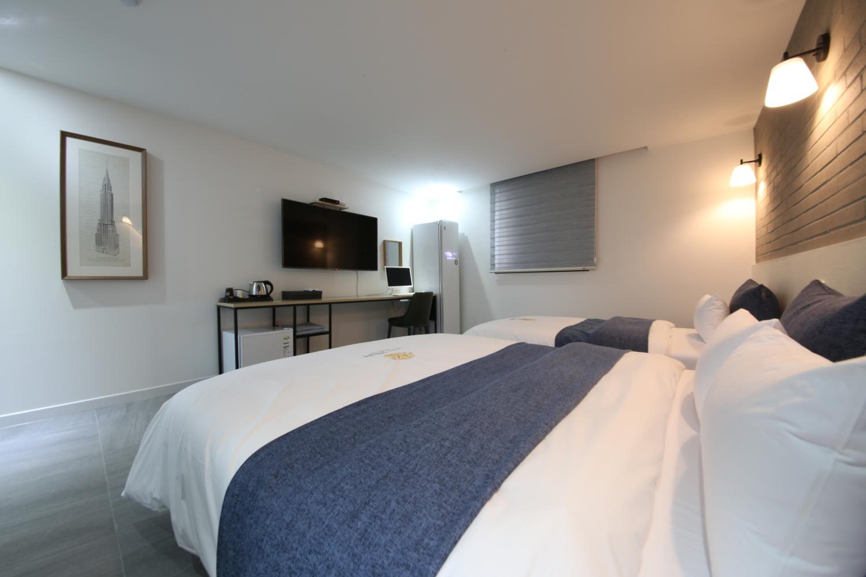 Deluxe Twin Room - Photo 2