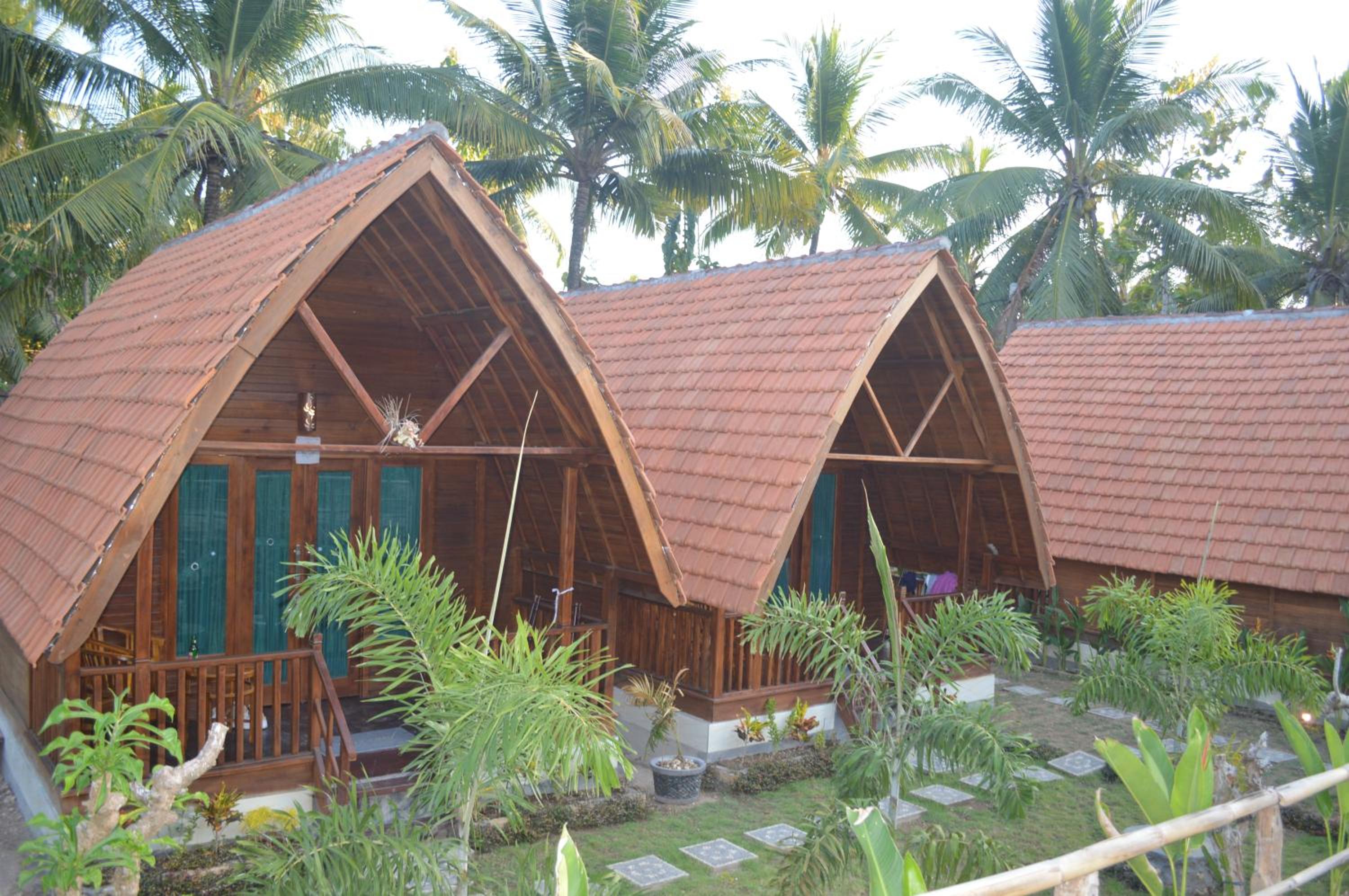 Deluxe Double Room (2 Adults + 1 Child) - Photo 12