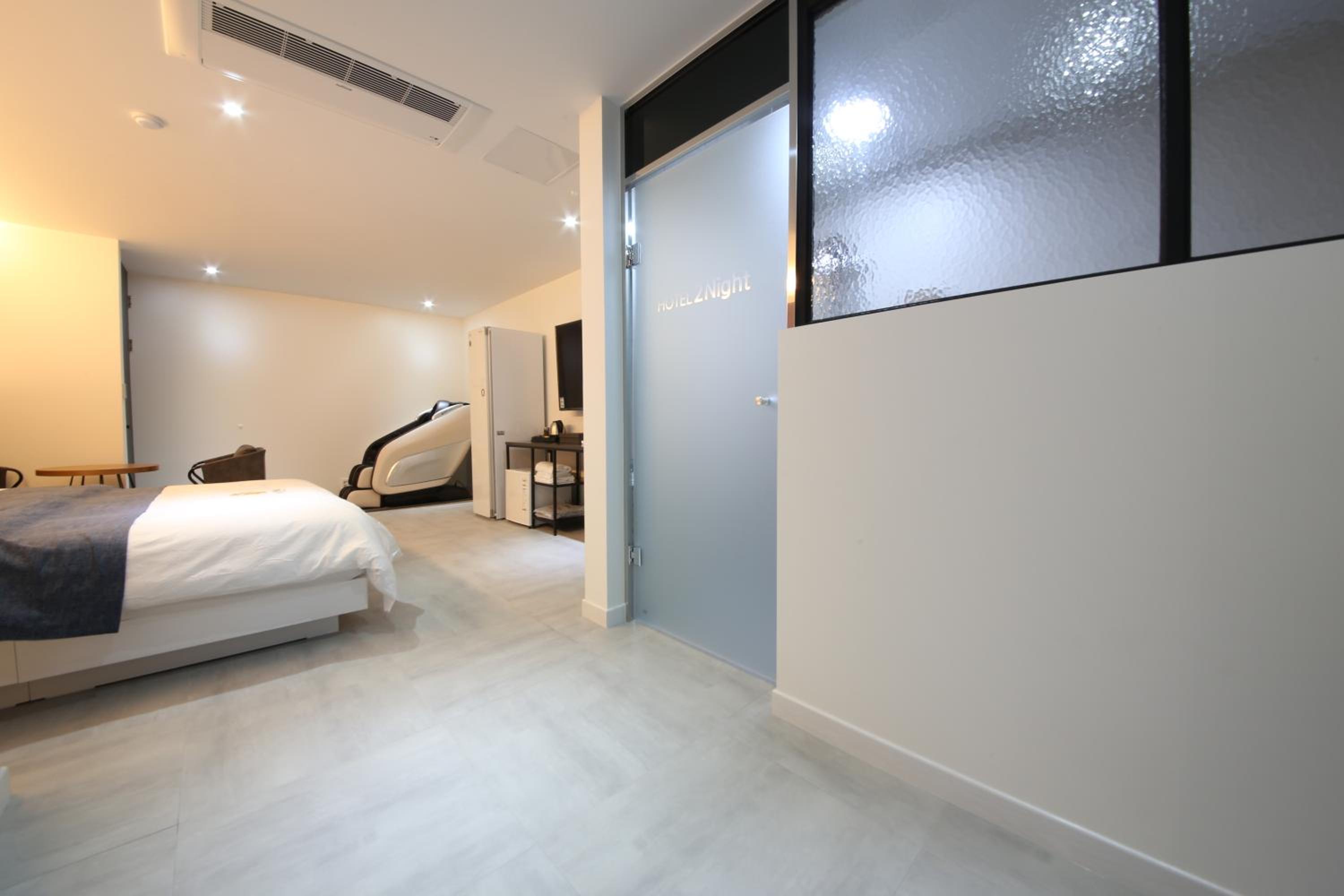 Queen Room - Photo 3