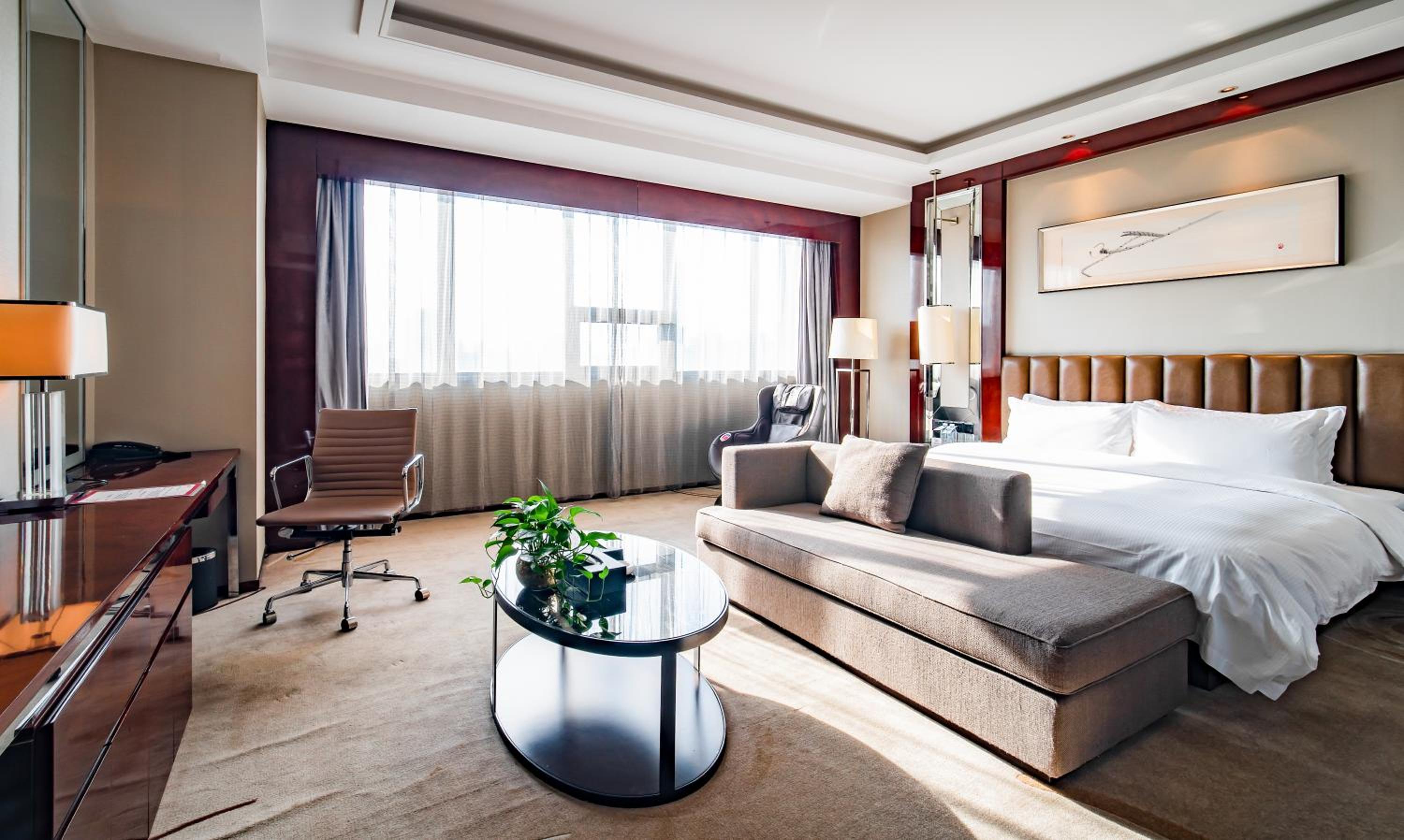 King Room with City View - Smoking