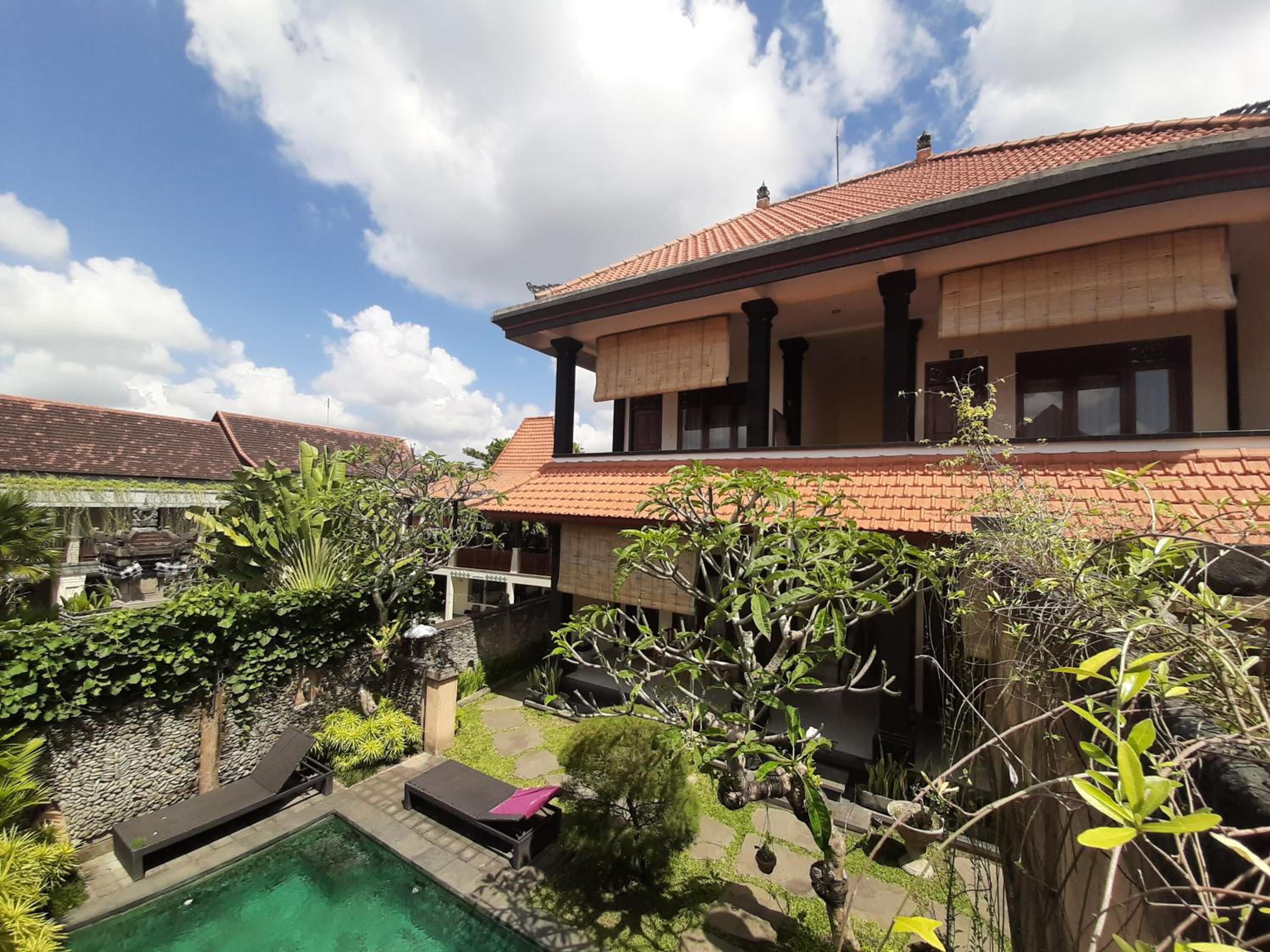 Twin Room with Pool View - Photo 21