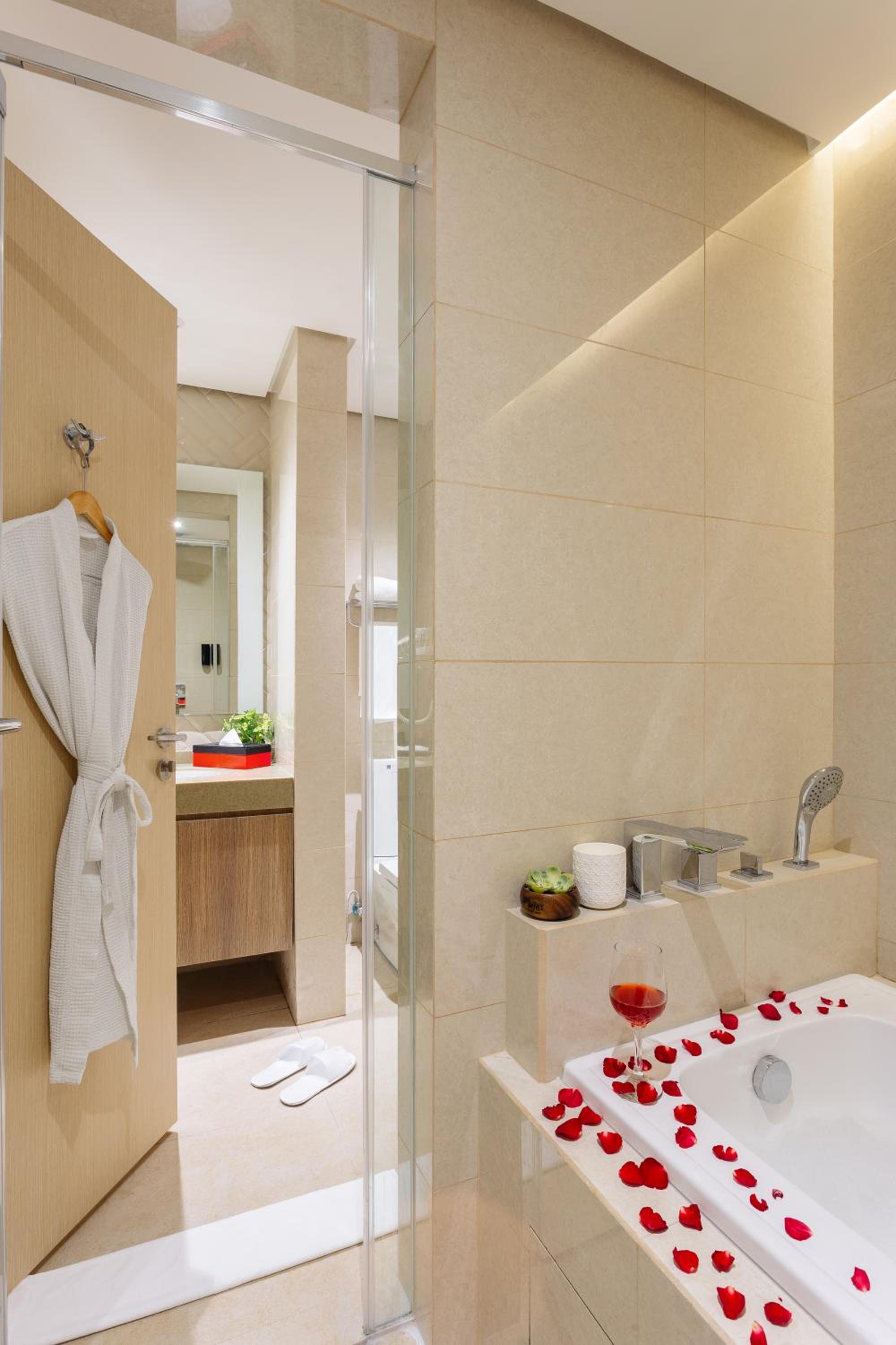 Junior Suite - Photo 12