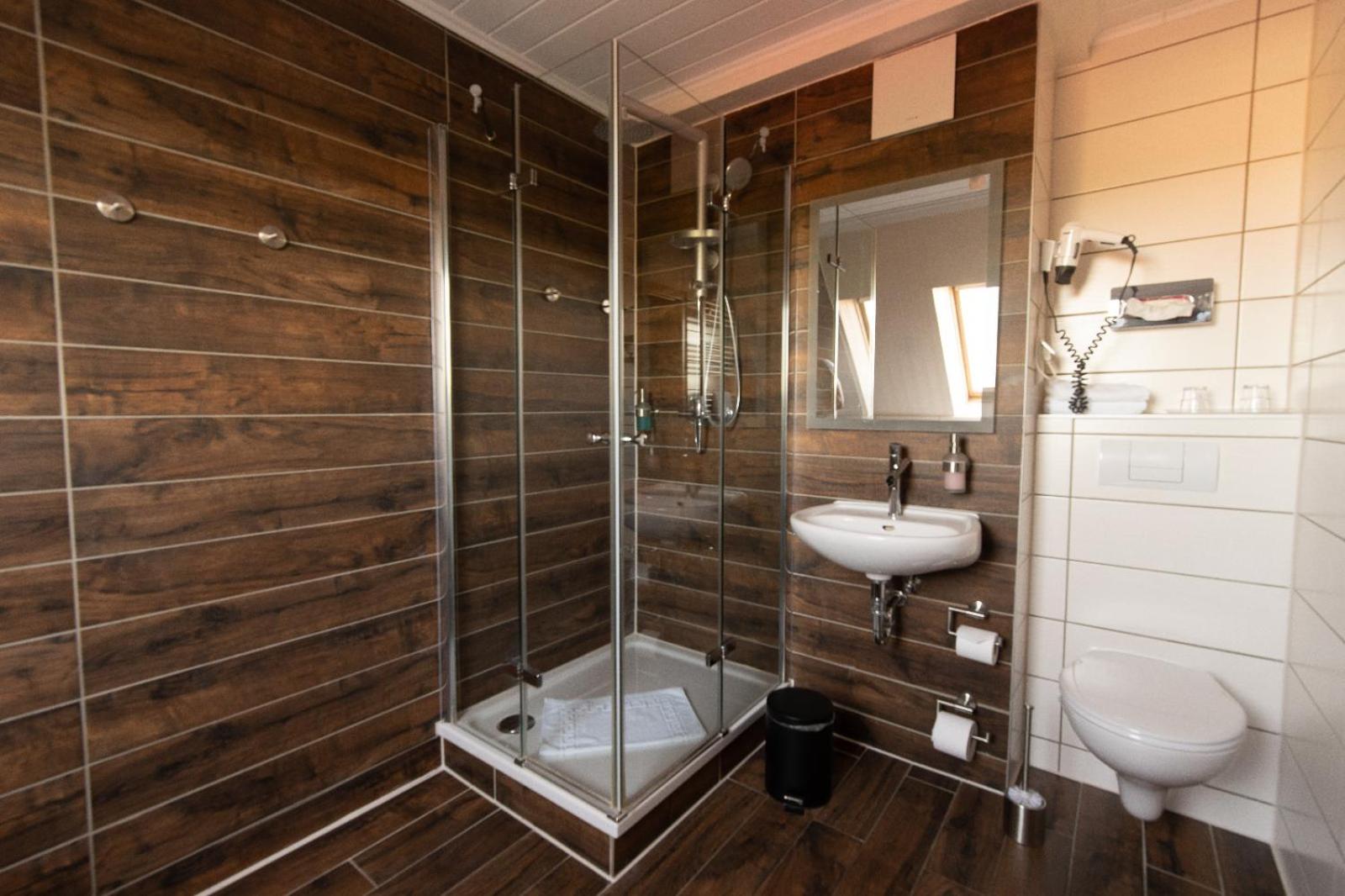 Double Room - Photo 5