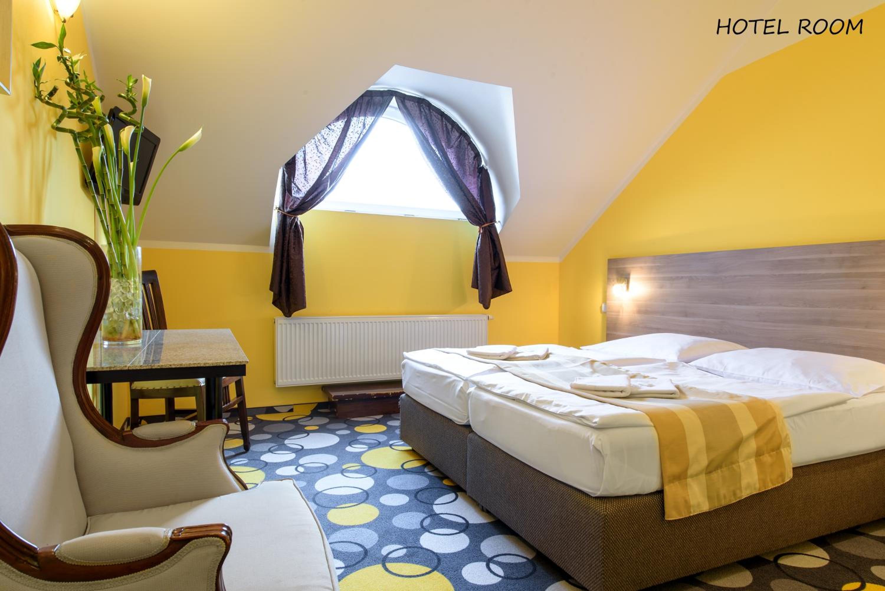 Double or Twin Room photo 2