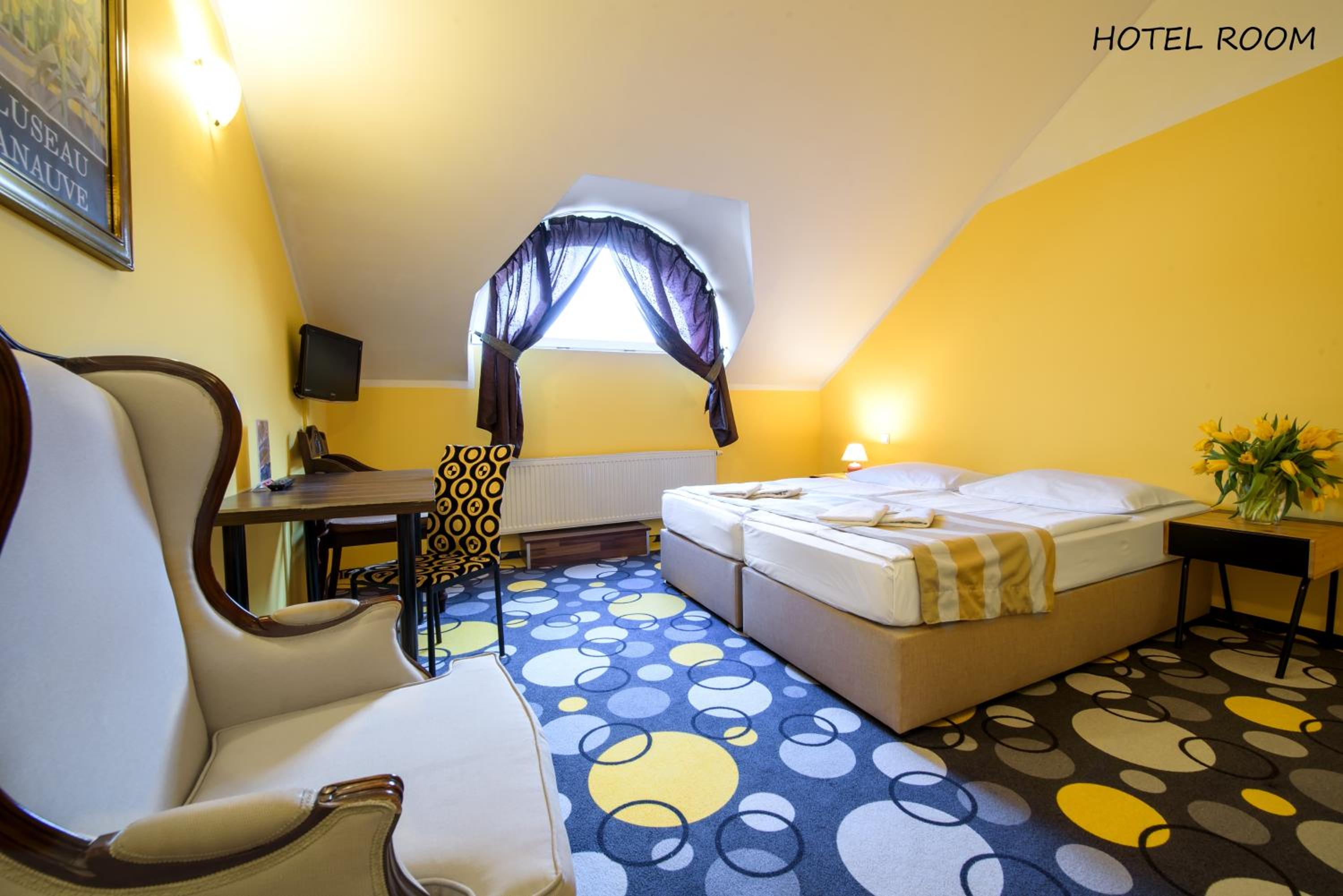 Double or Twin Room photo 3