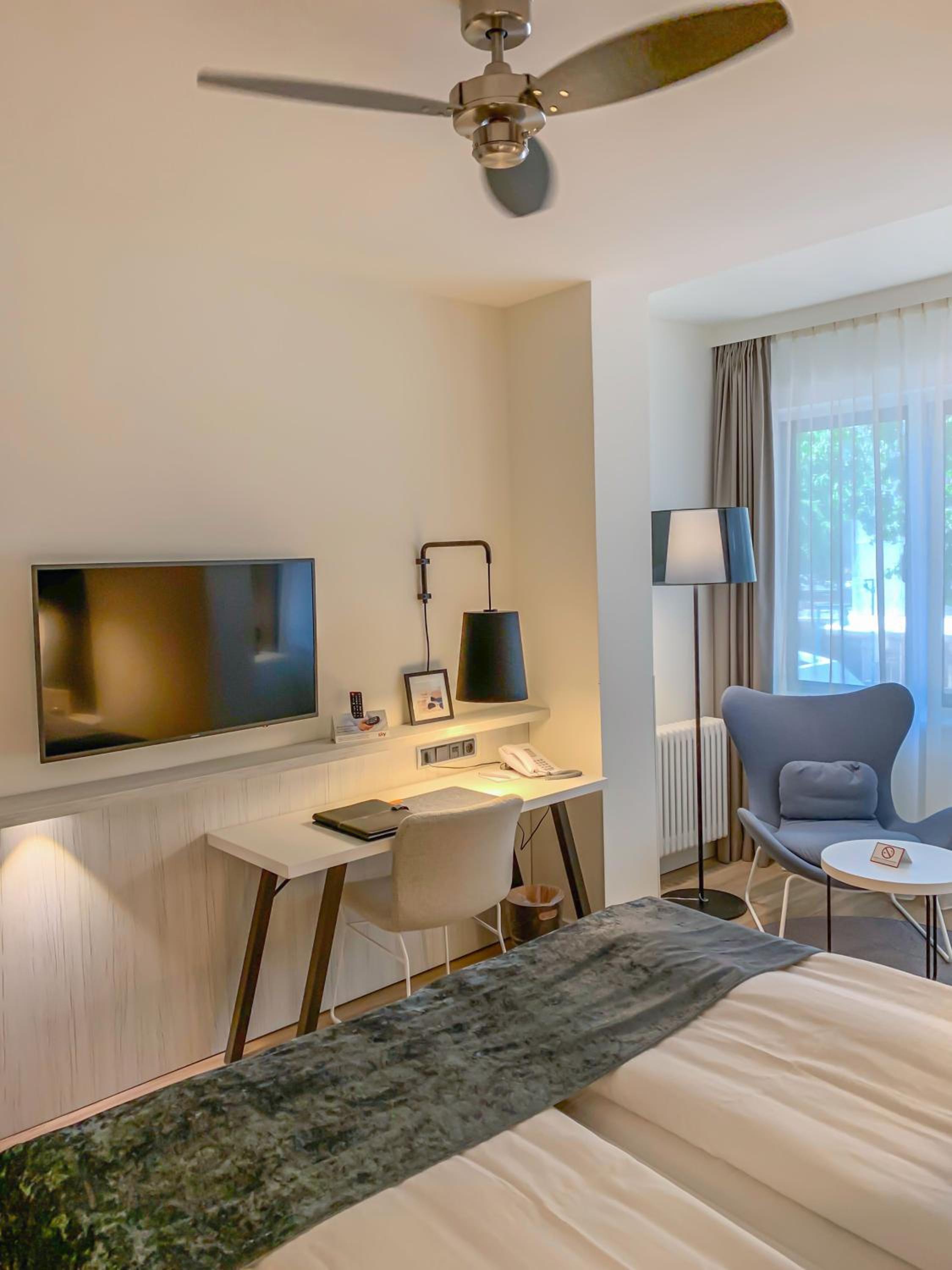 Business Double Room - Photo 3