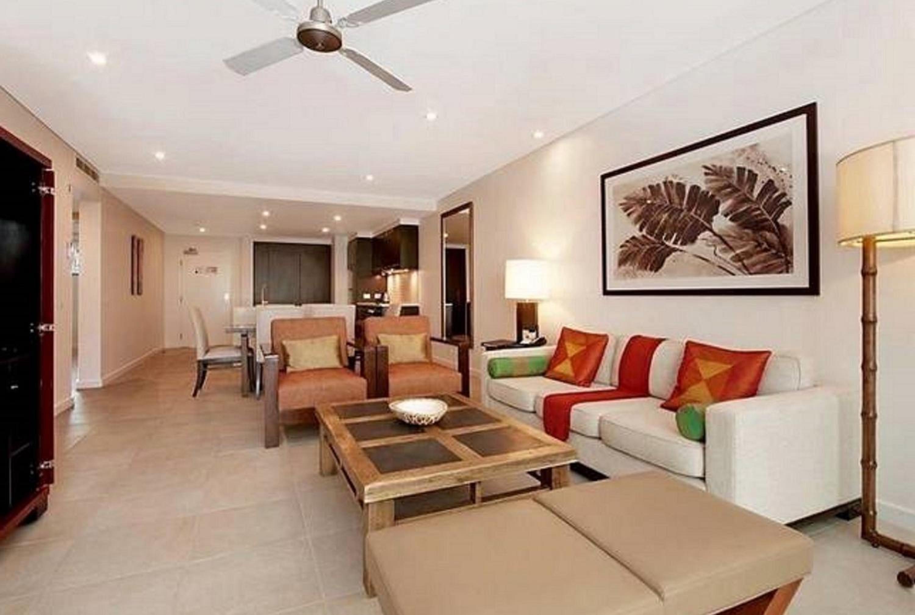 Two-Bedroom Swimout Apartment Poolside