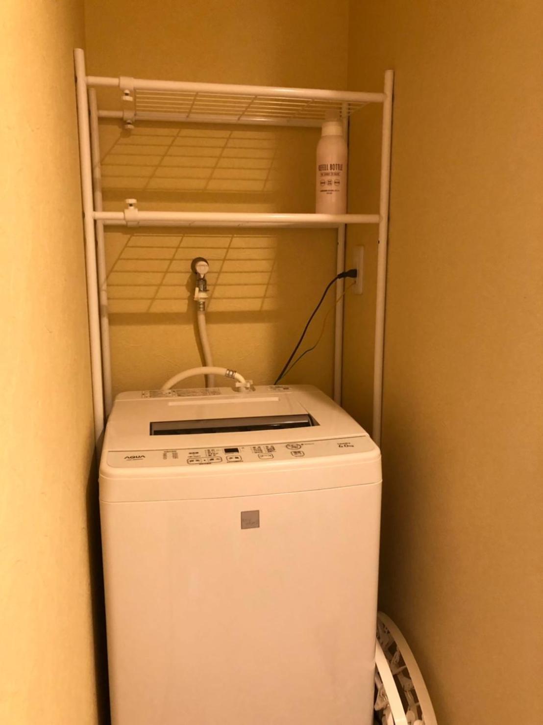 Apartment with Shower photo 2