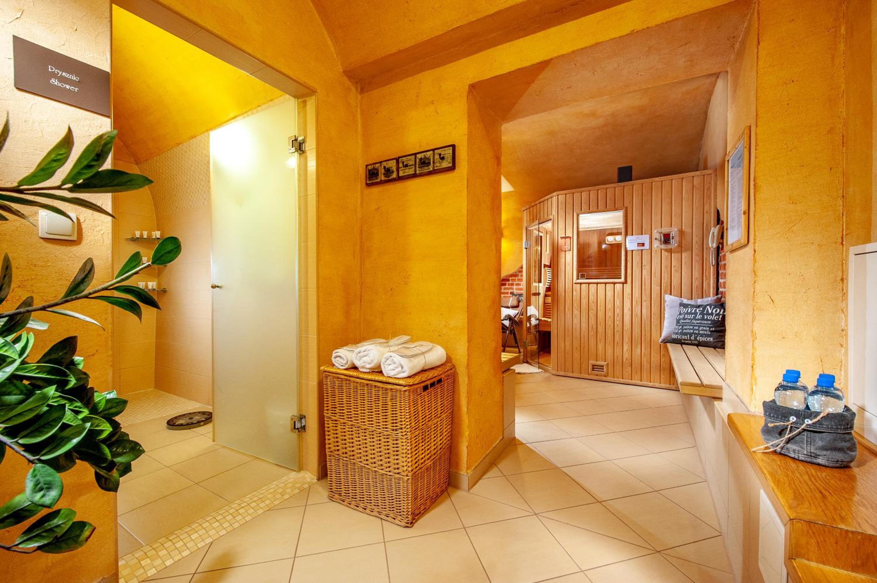 Double or Twin Room - Photo 5