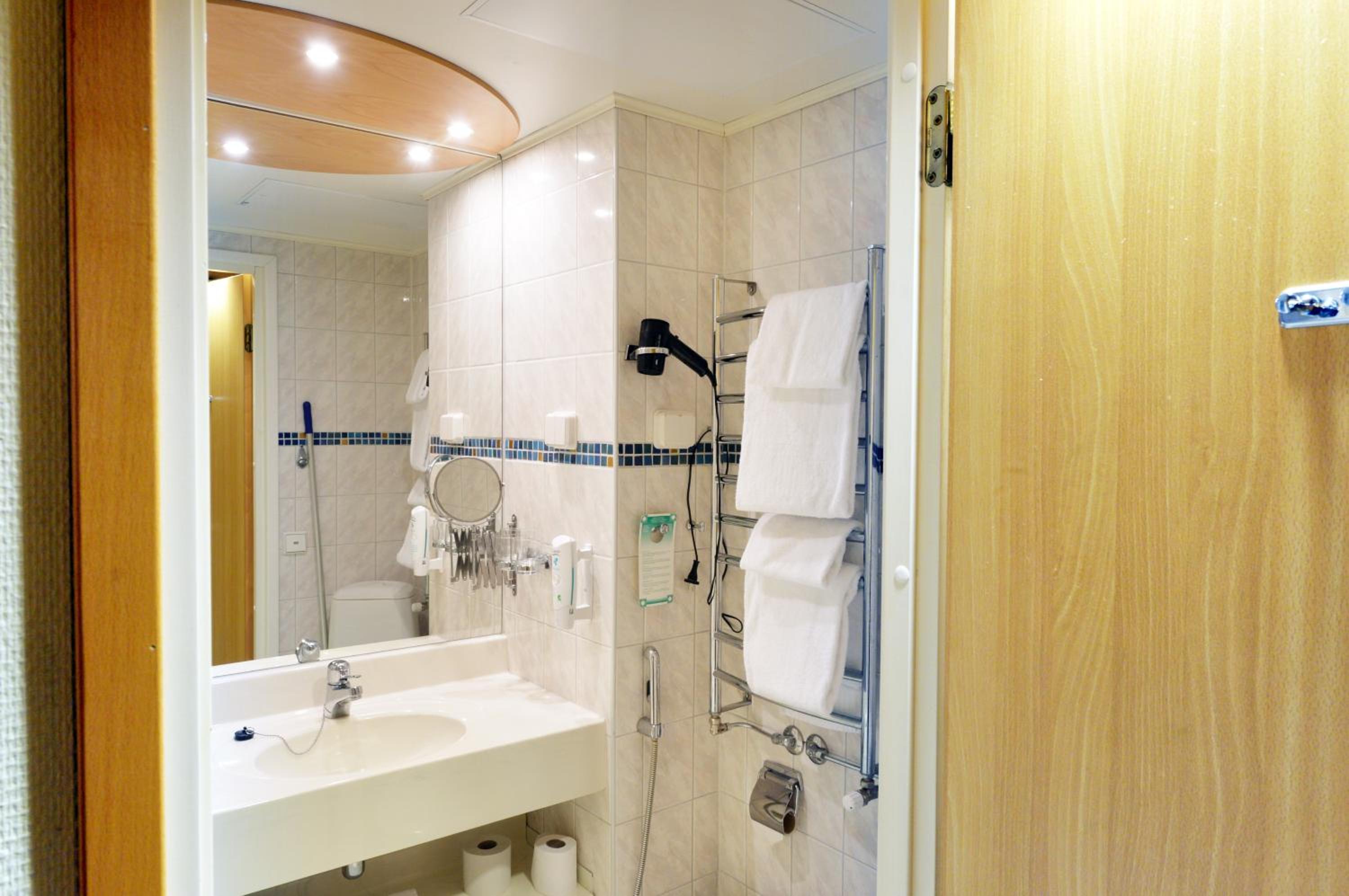 Standard Twin Room with Spa Access  - Photo 4