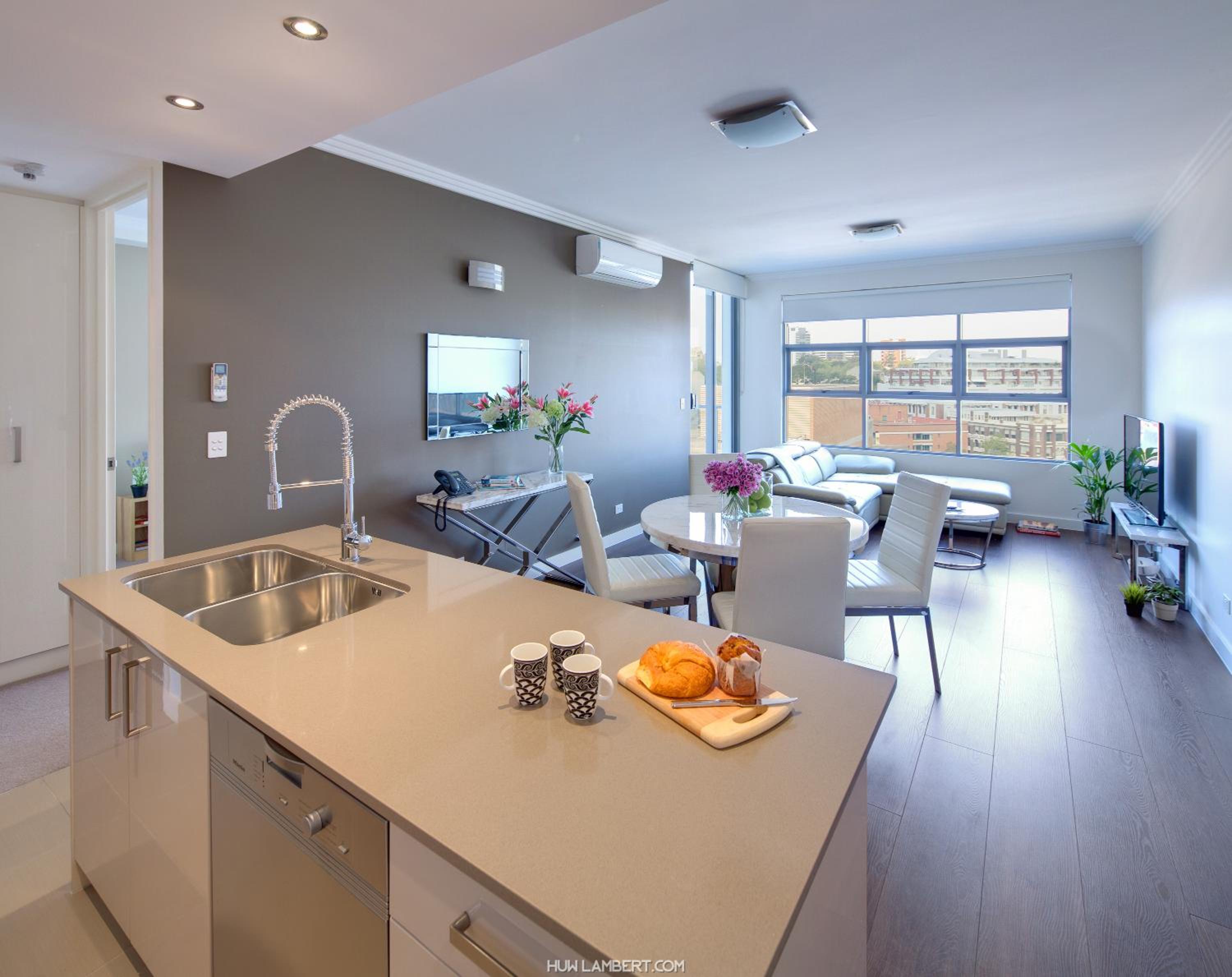 One-Bedroom Apartment thumbnail 5
